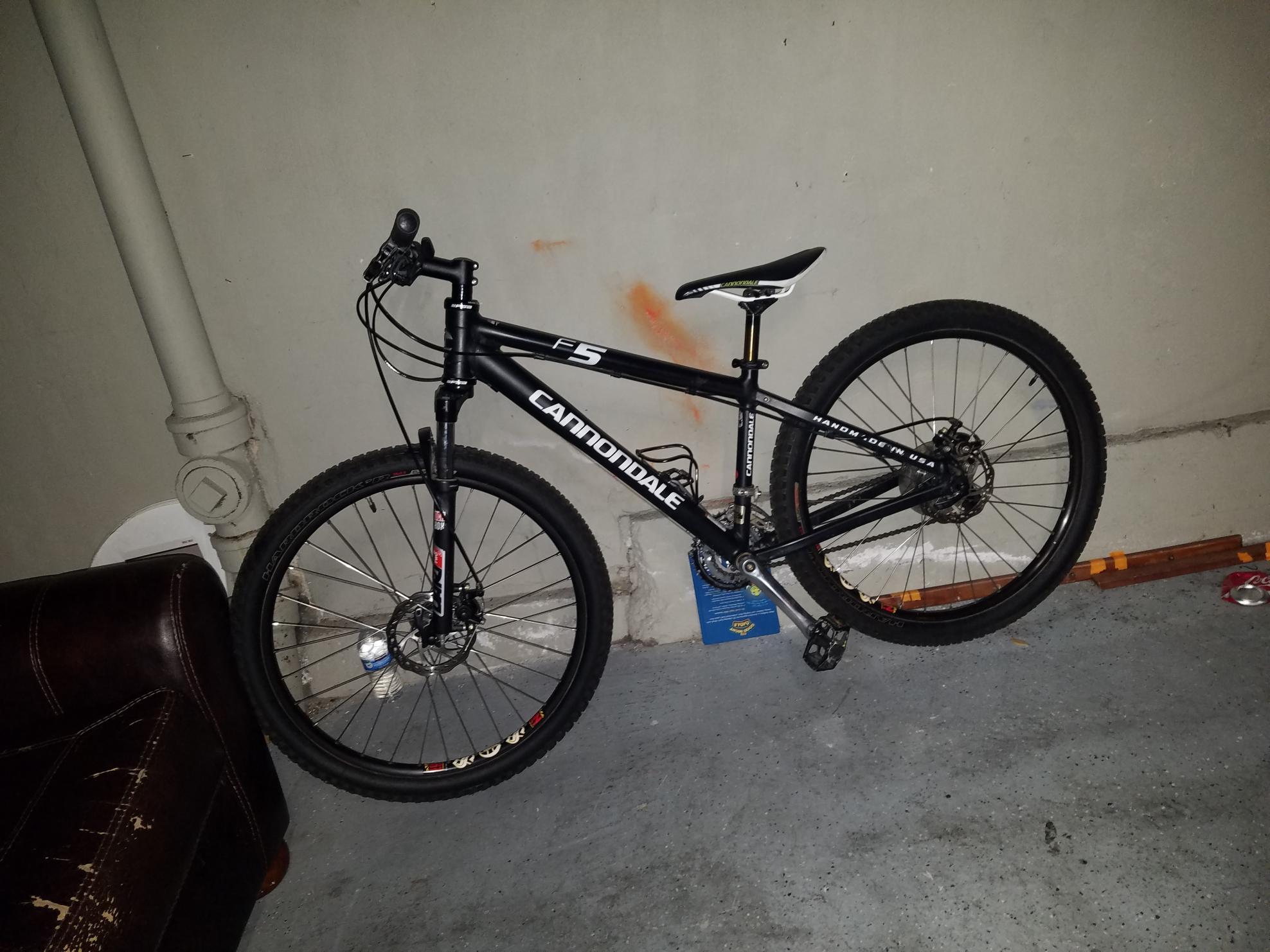2010 Cannondale F5 Black