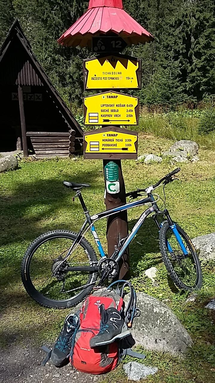 2011 Specialized Rockhopper Comp Blue, Black, and White