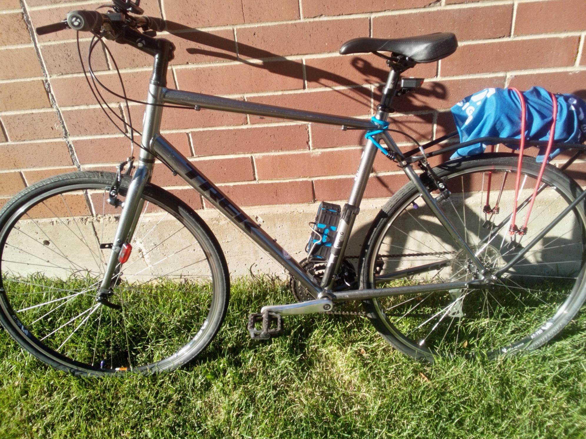 Trek FX Series 7.1 Silver, gray or bare metal