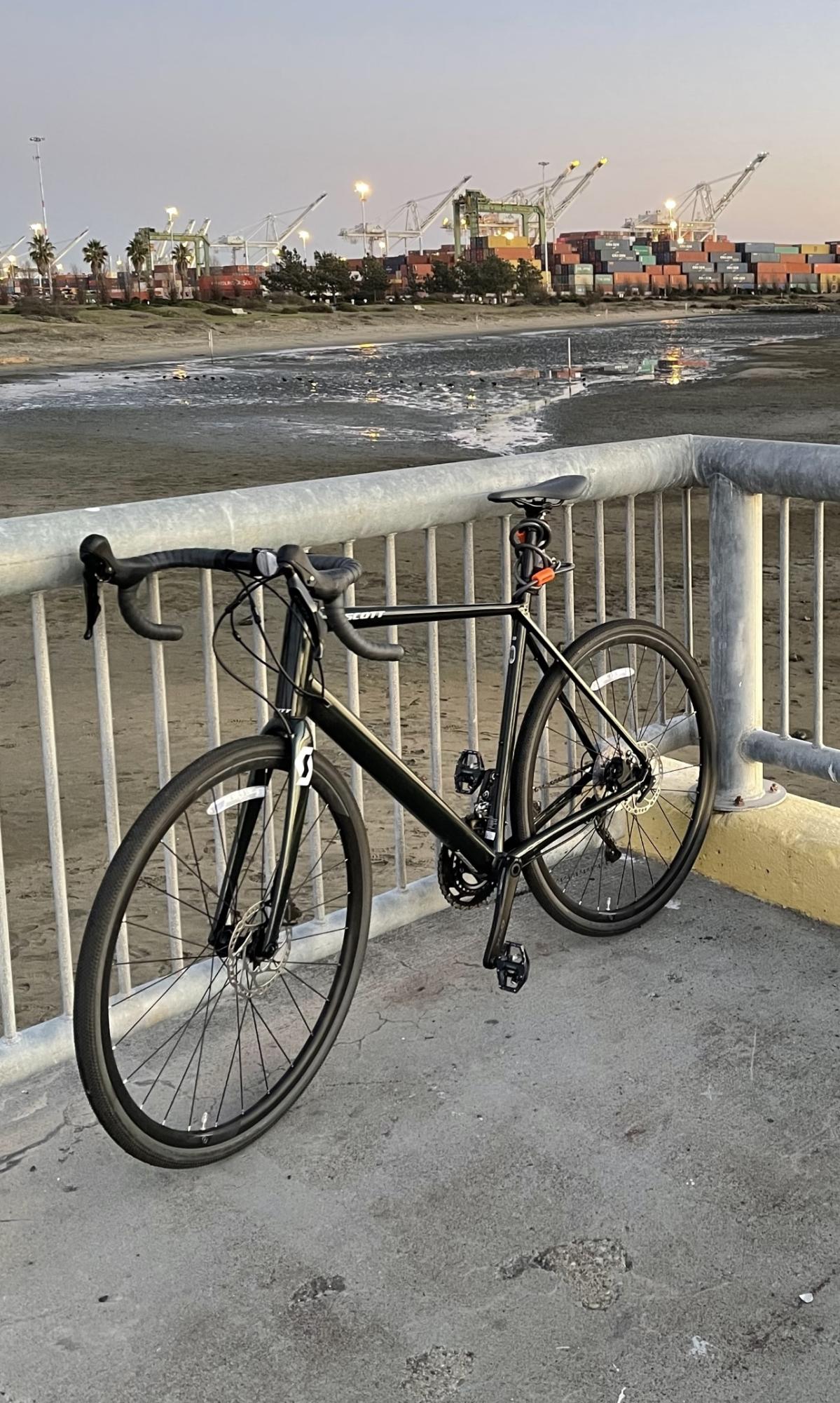 2020 SCOTT Speedster Gravel 30 Green and Silver, gray or bare metal