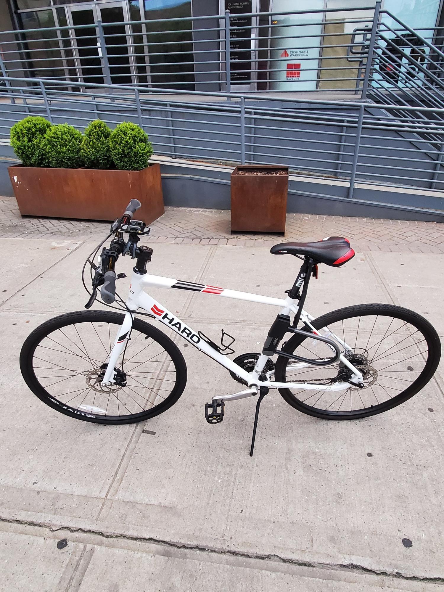 2016 Haro Aeras White