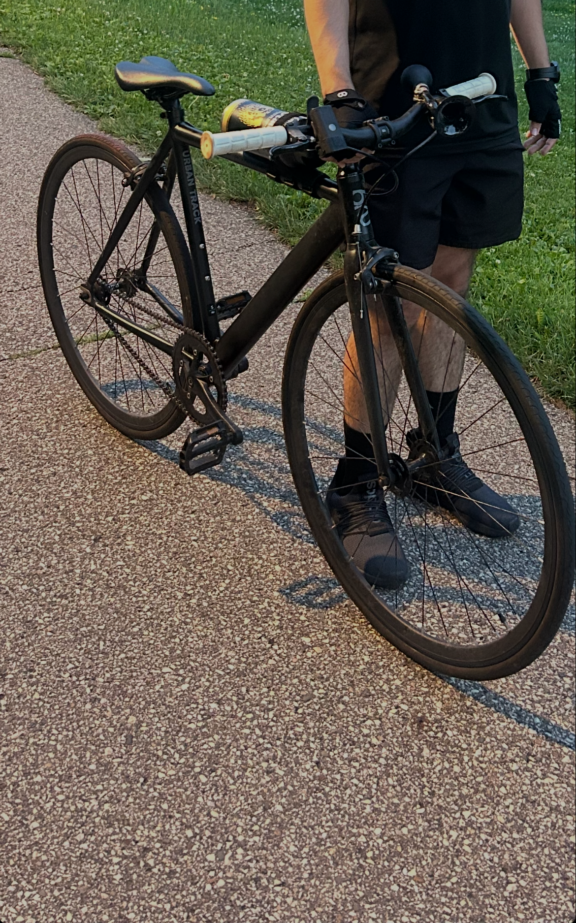2020 6KU Urban Track Black