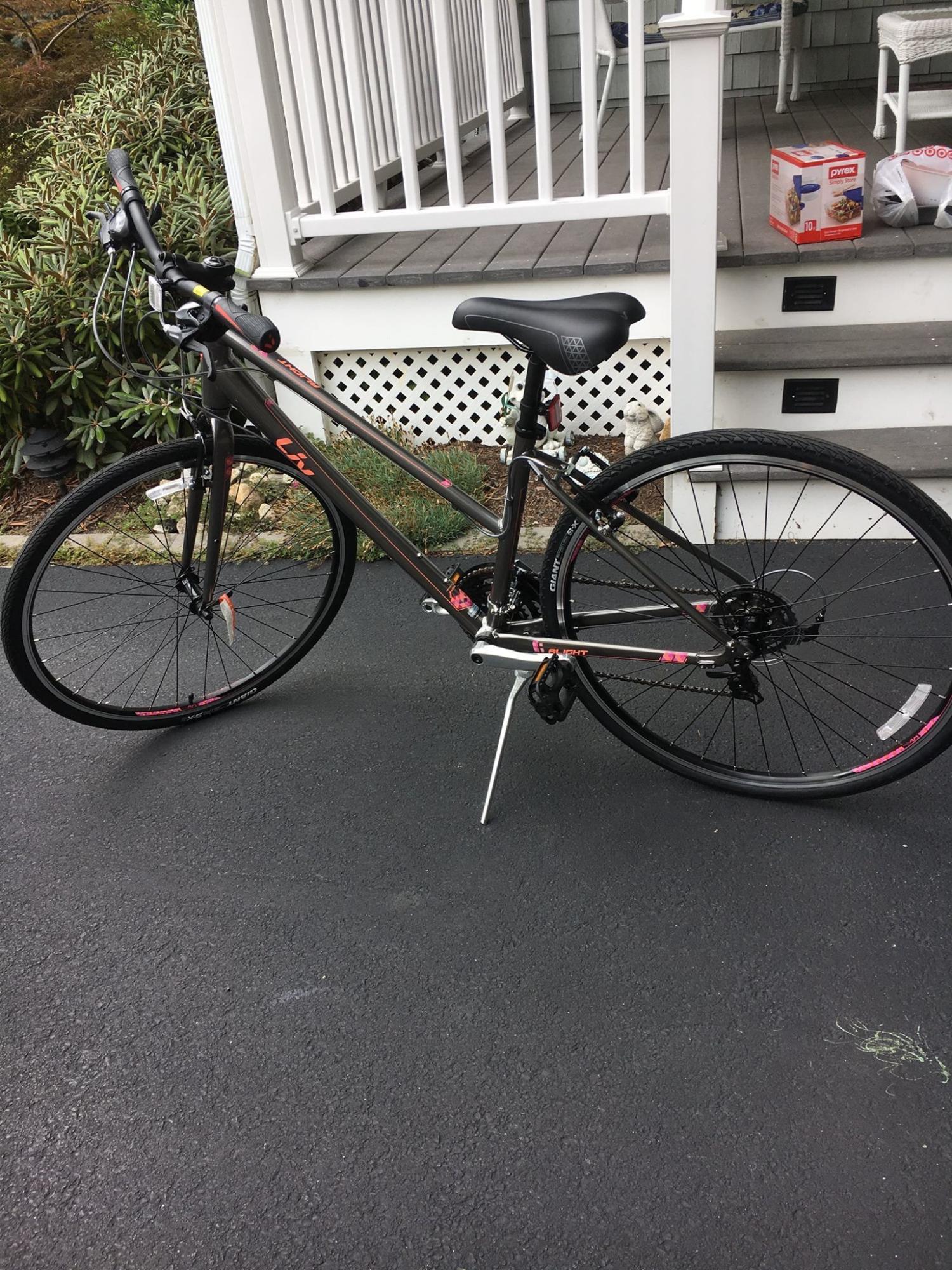 2016 Giant Alight Model 3 Brown