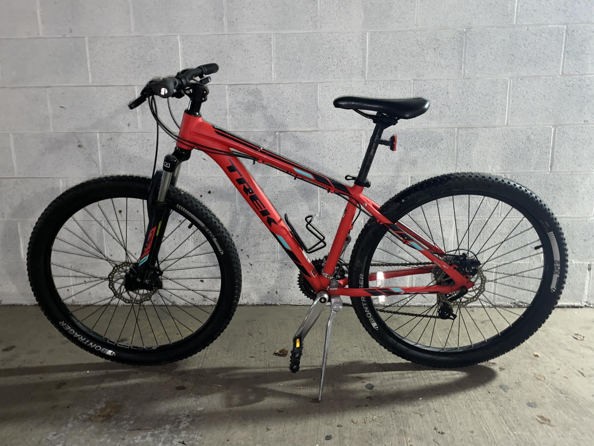 Trek Marlin Red