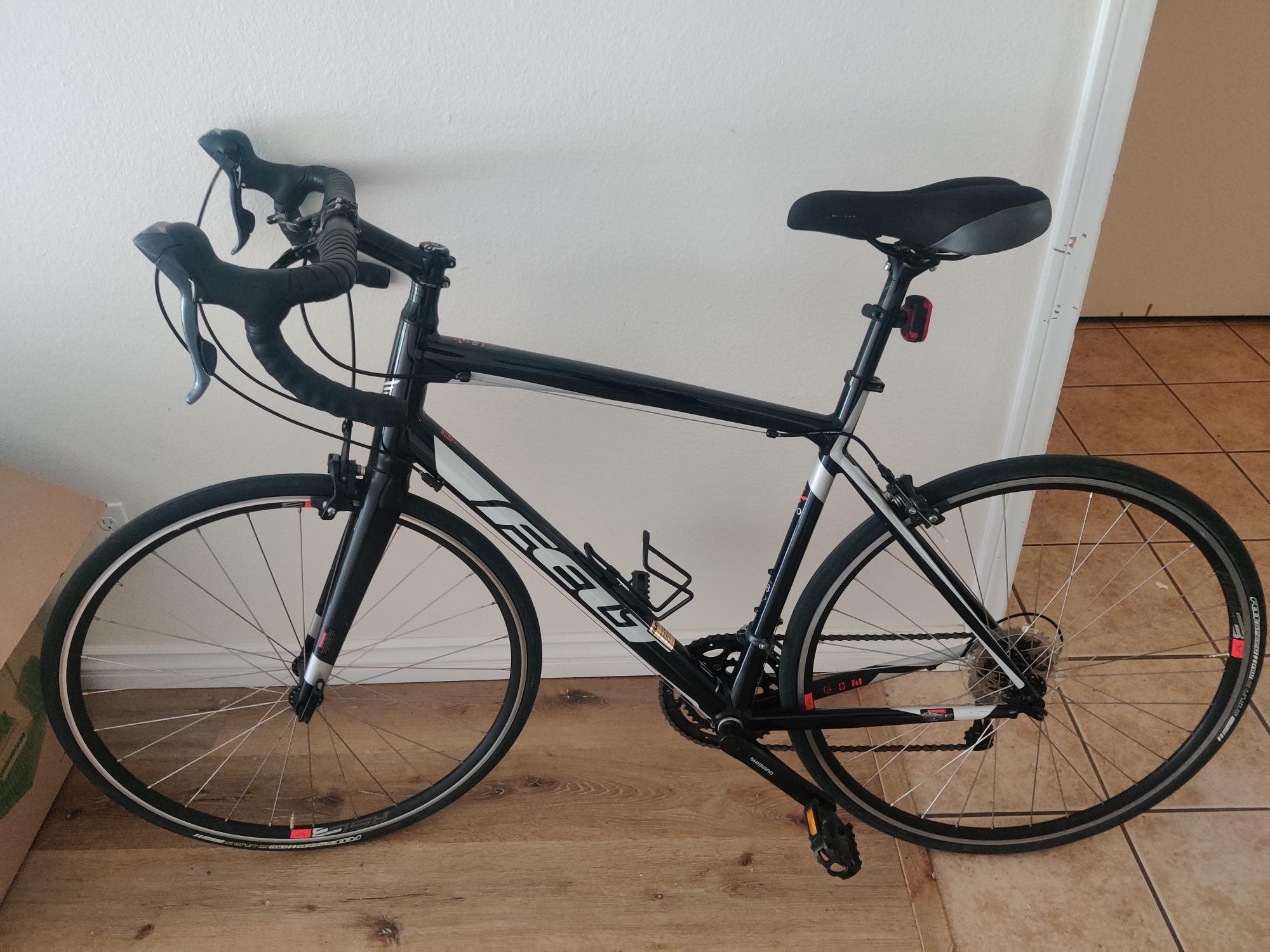 2016 Felt Felt 6061 Black and Silver, gray or bare metal