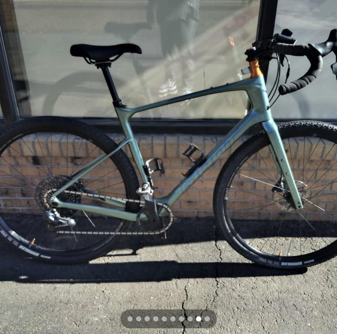 2024 Giant Revolt Green