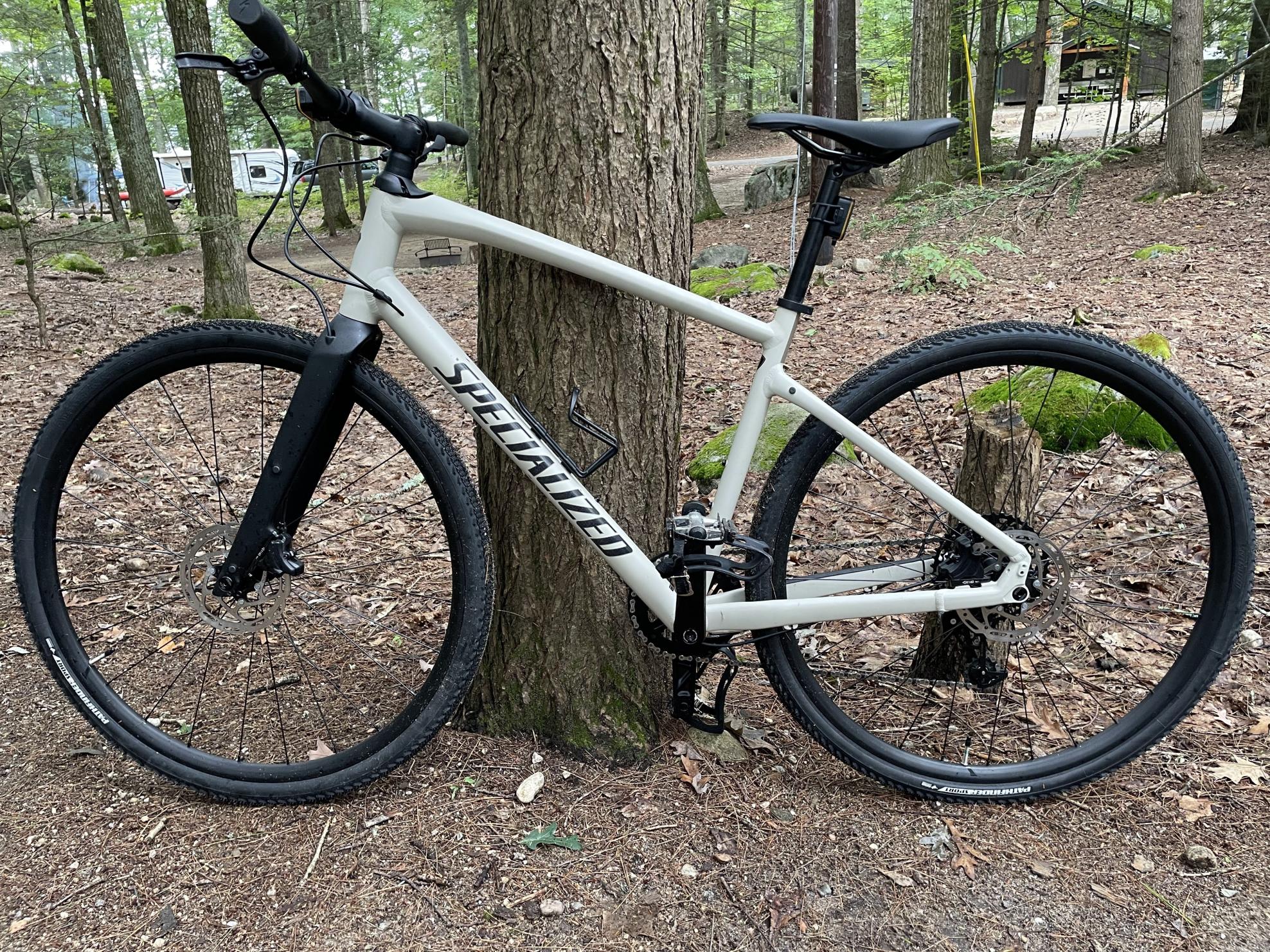 2022 Specialized Sirrus X 4.0 White and Black