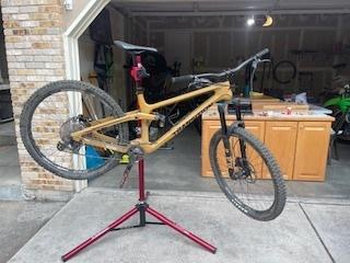 2021 Transition Bikes Sentinel XT Yellow or Gold