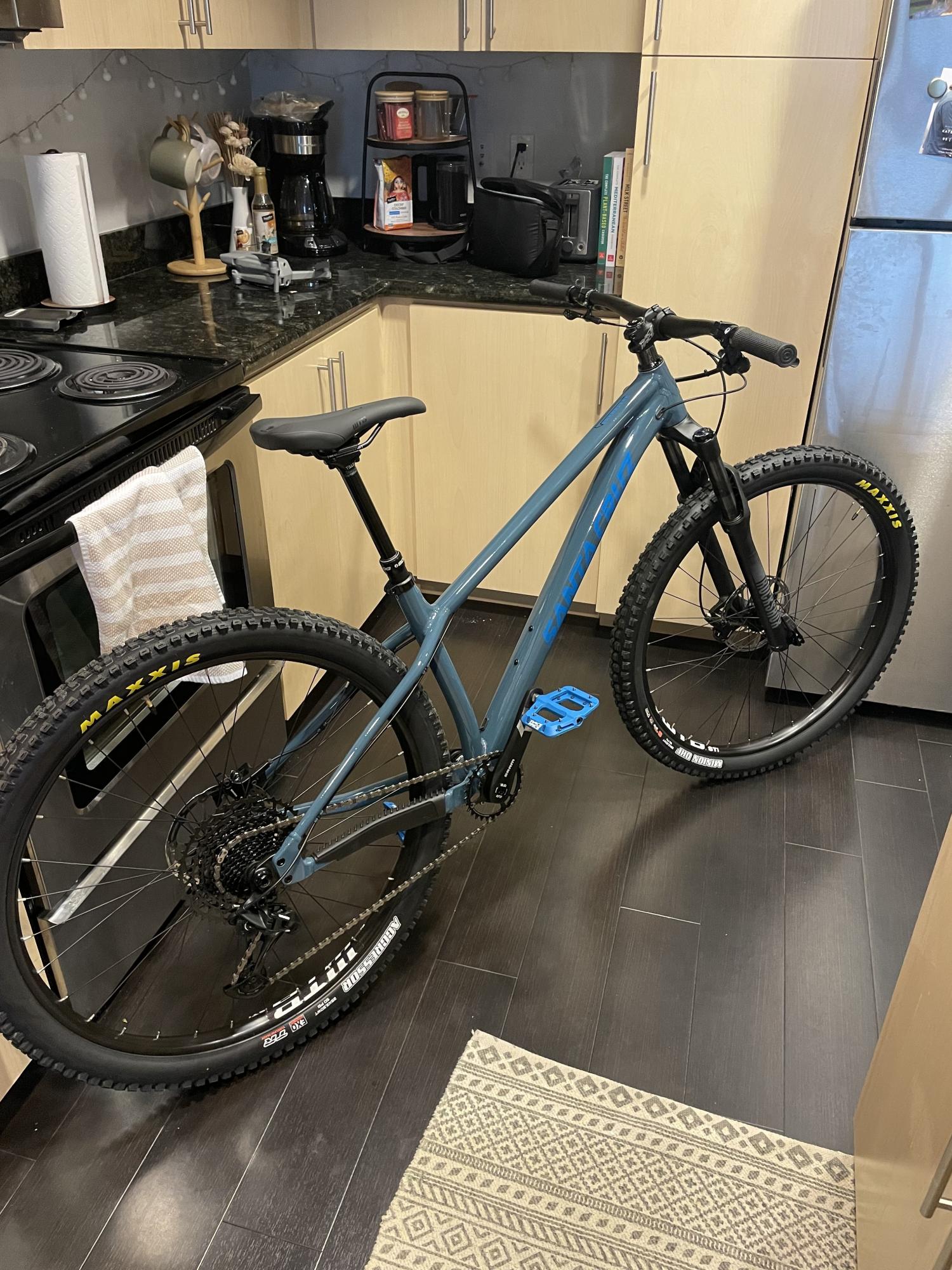 2022 Santa Cruz Chameleon-8 AL - 29 D Blue