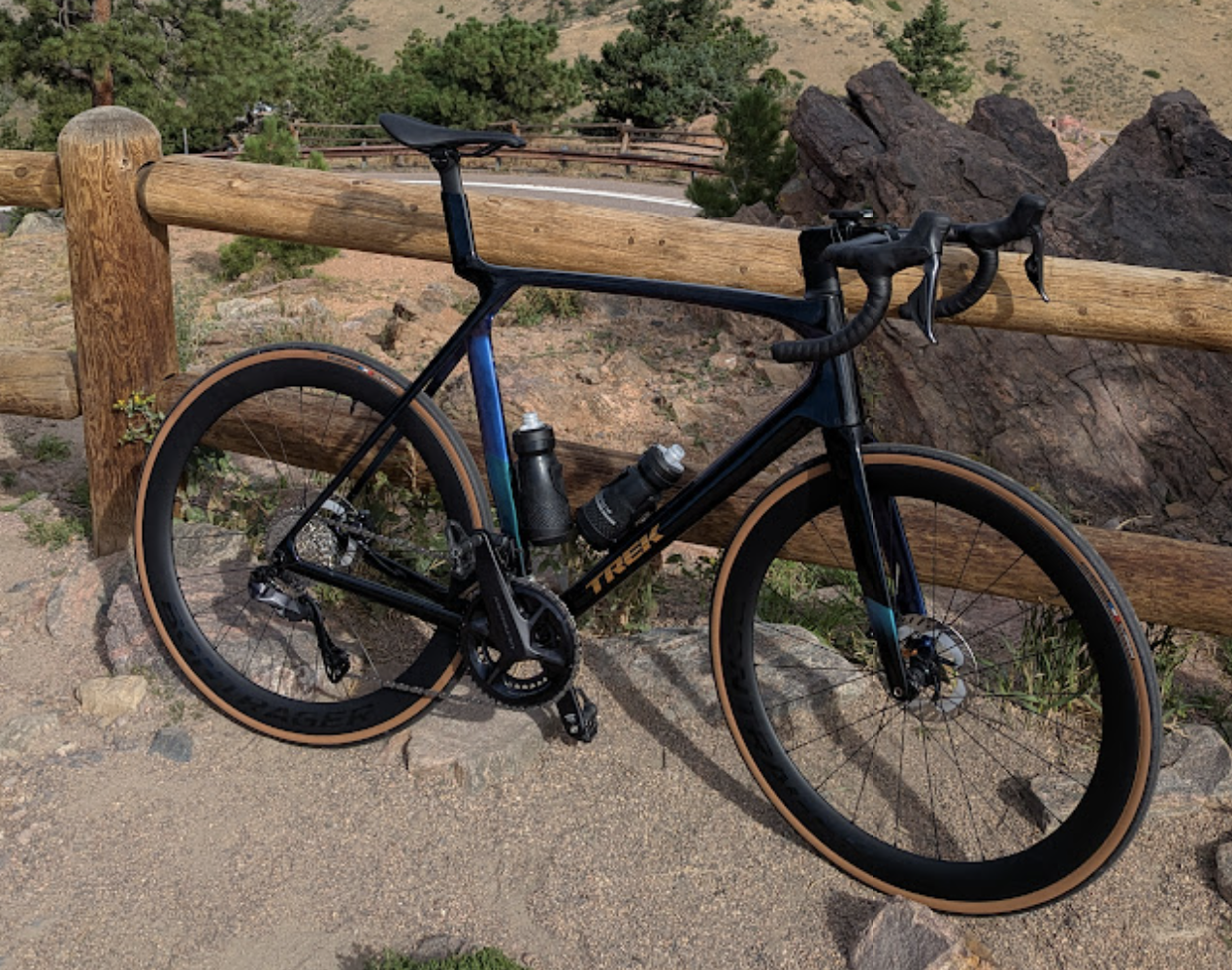 2025 Trek Madone SL 7 Gen 8 Dark Star Black