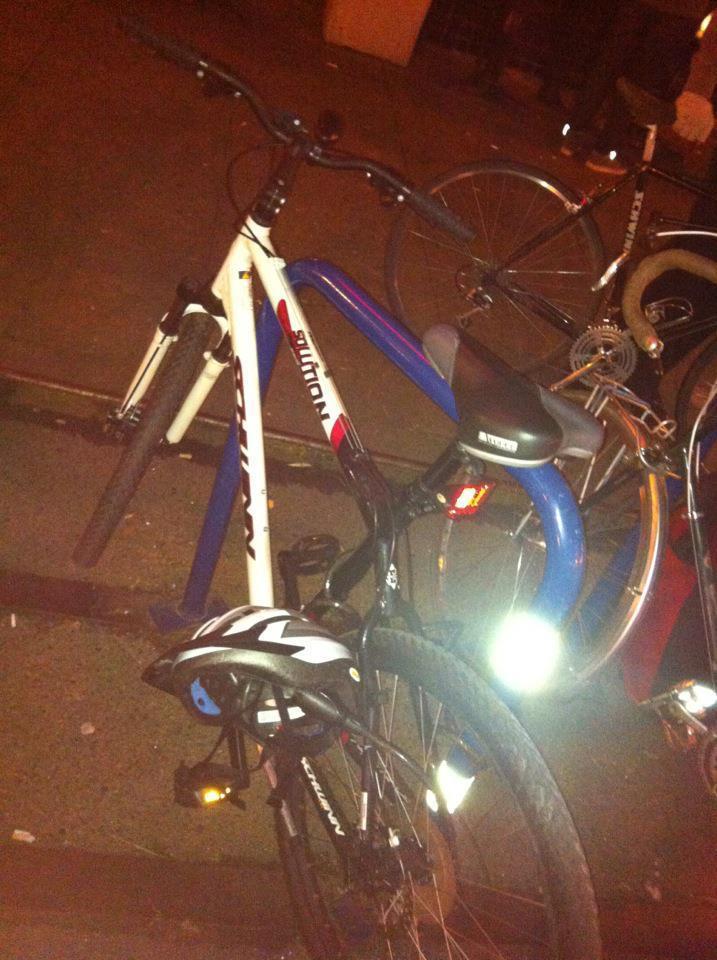 Schwinn Solution  White, Black, and Red