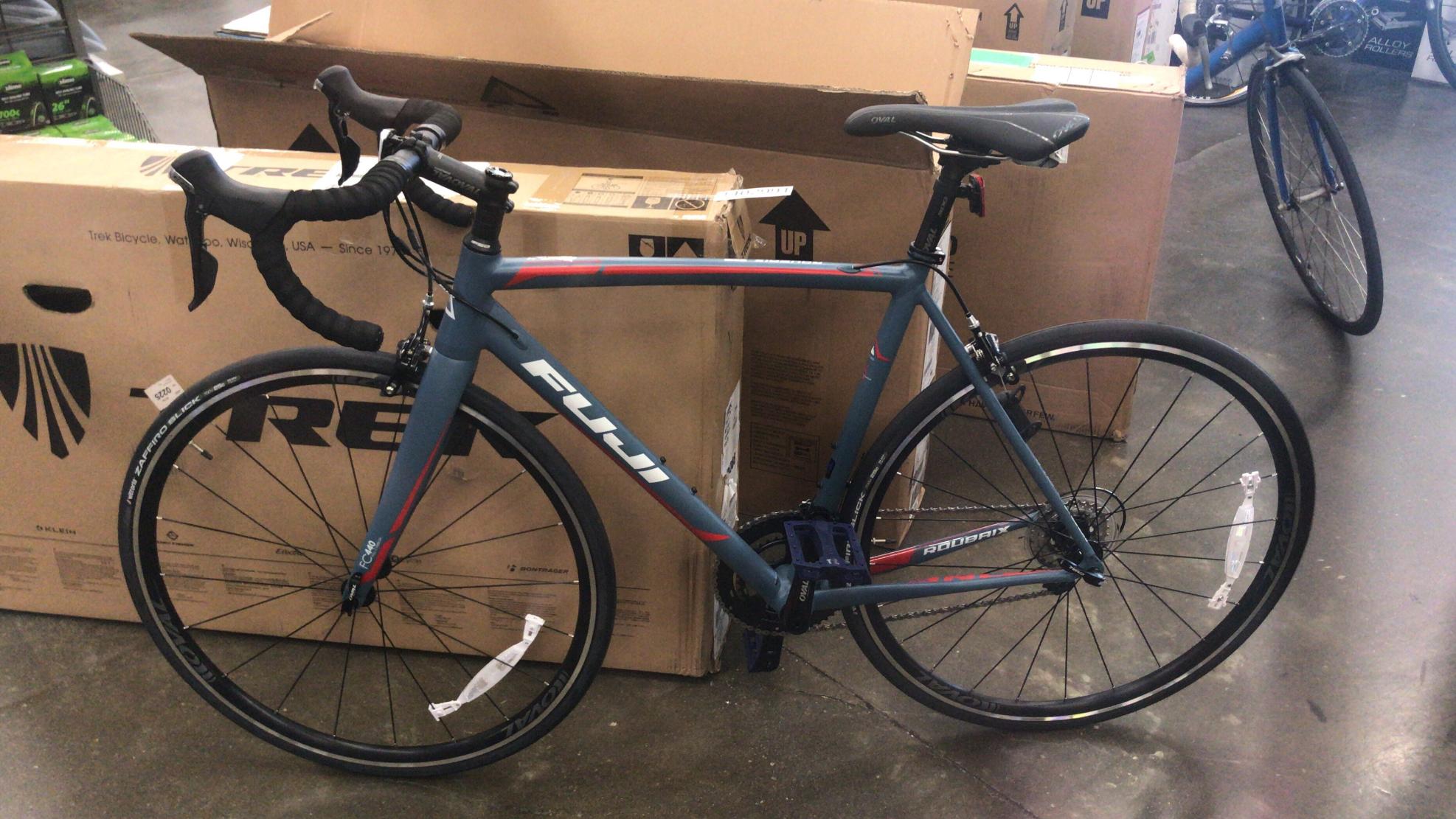 2017 Fuji Roubaix 1.4LE Silver or Gray