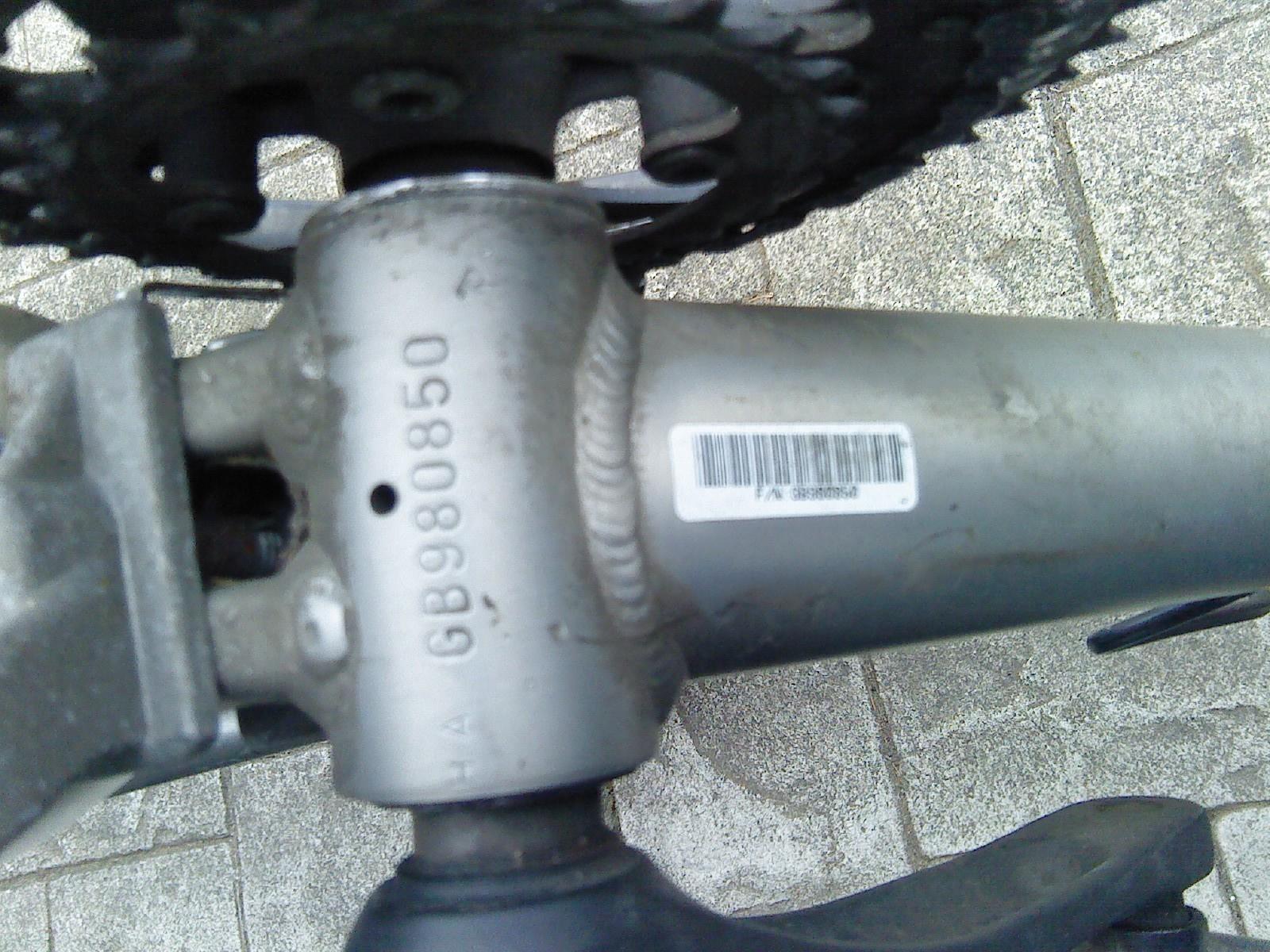 2010 Giant Commuter flat bar Silver or Gray