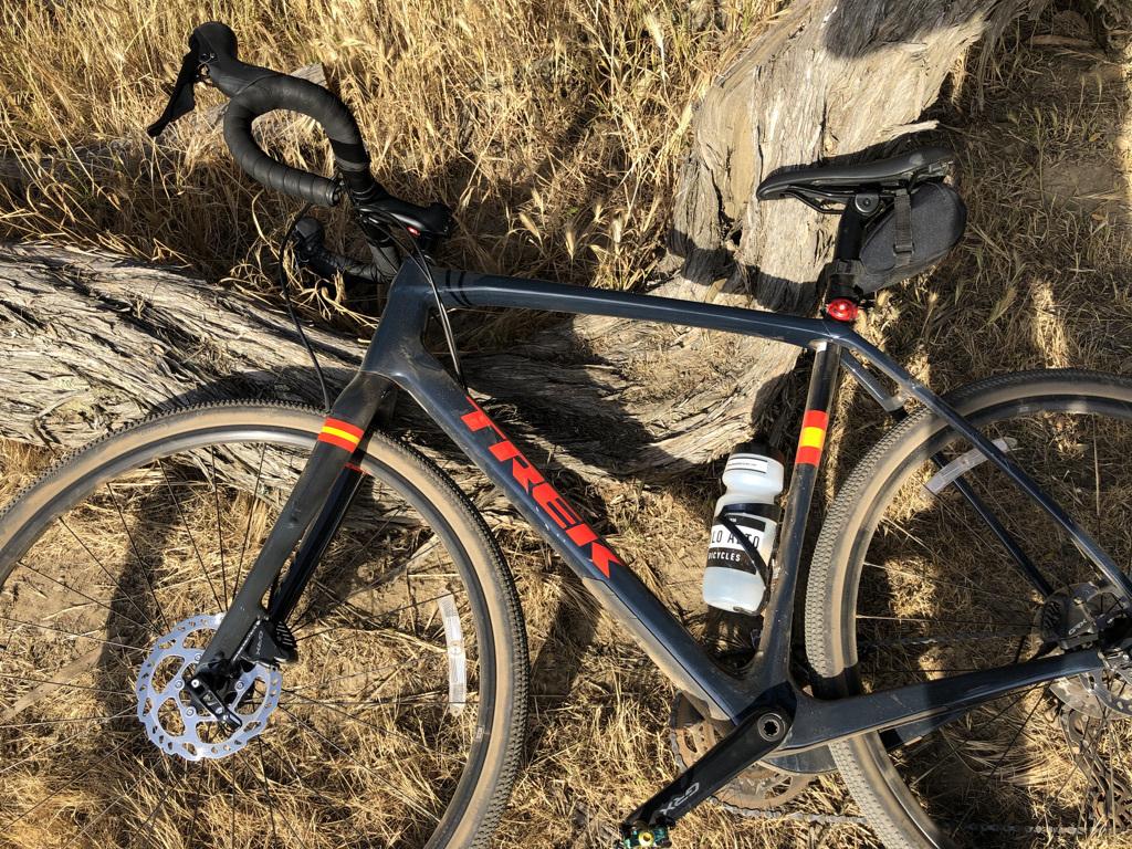 2021 Trek Checkpoint Sl 5 58 Nautical Navy, 500... Blue, Red, and Yellow or Gold