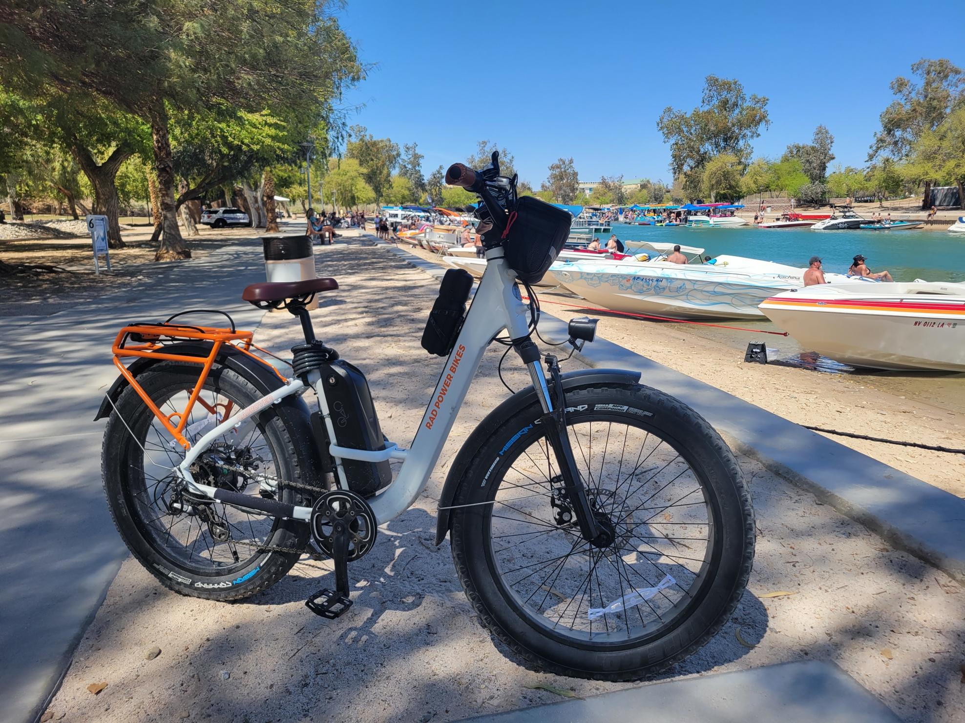 2021 Rad Power Bikes Rover 5, Step thru White