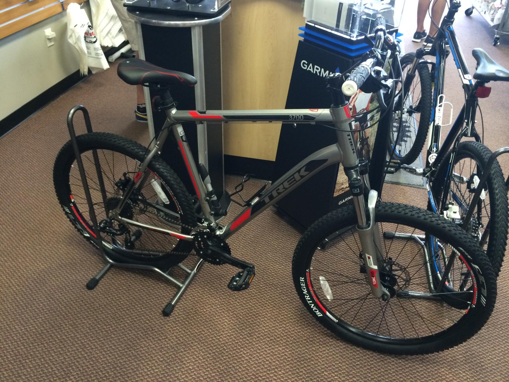 2013 Trek 3700D  Silver or Gray