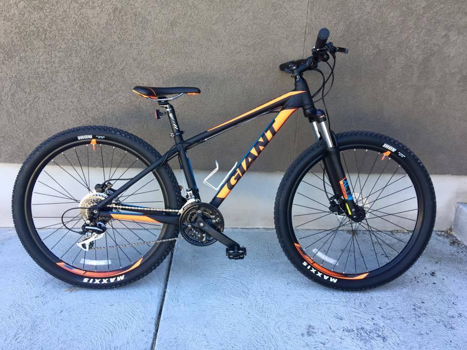 2017 Giant Talon 3 Black and Orange