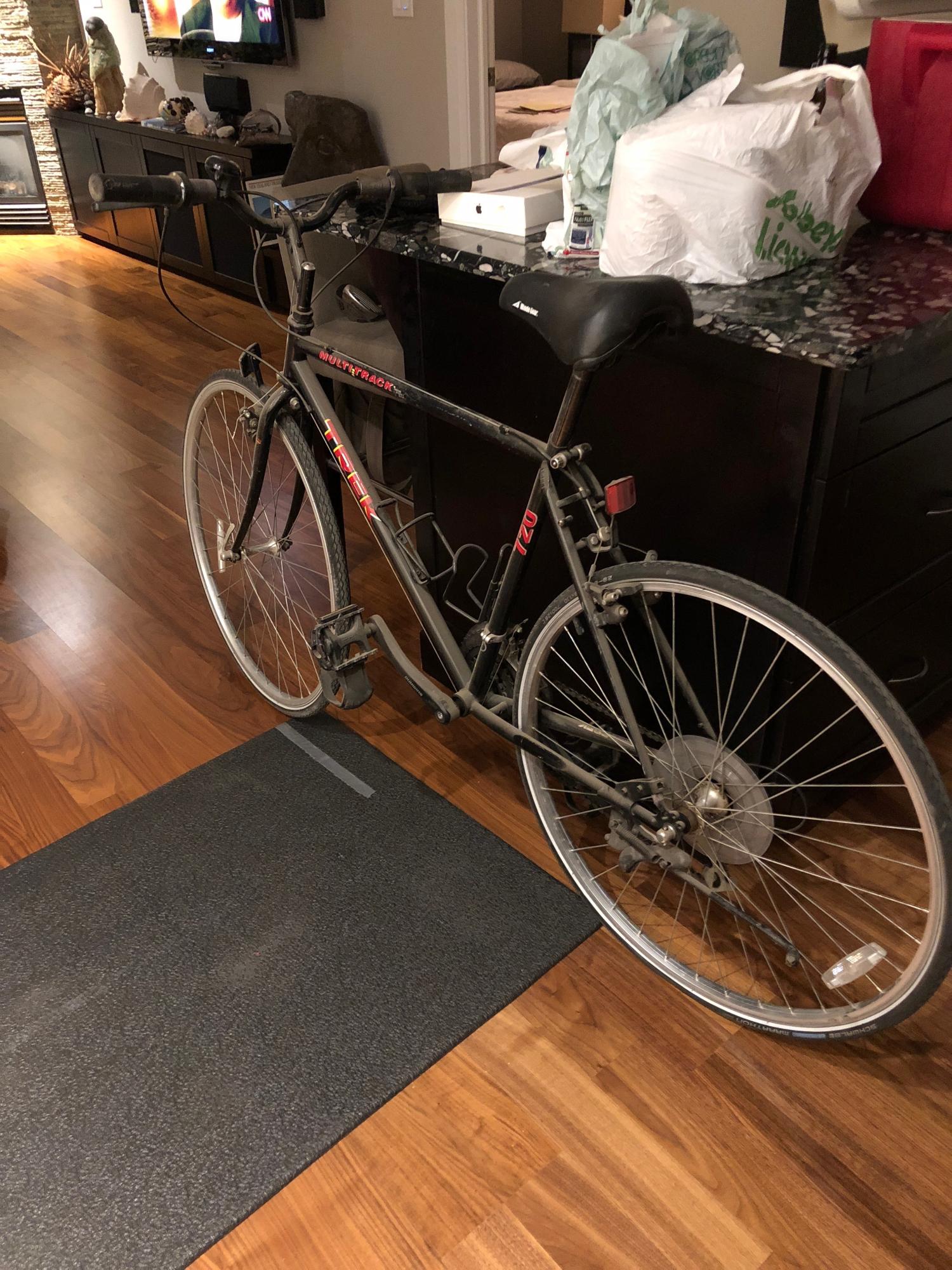 1996 Trek Trek 800 Tour Black and Red