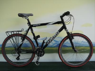 2003 Giant Yukon  Black
