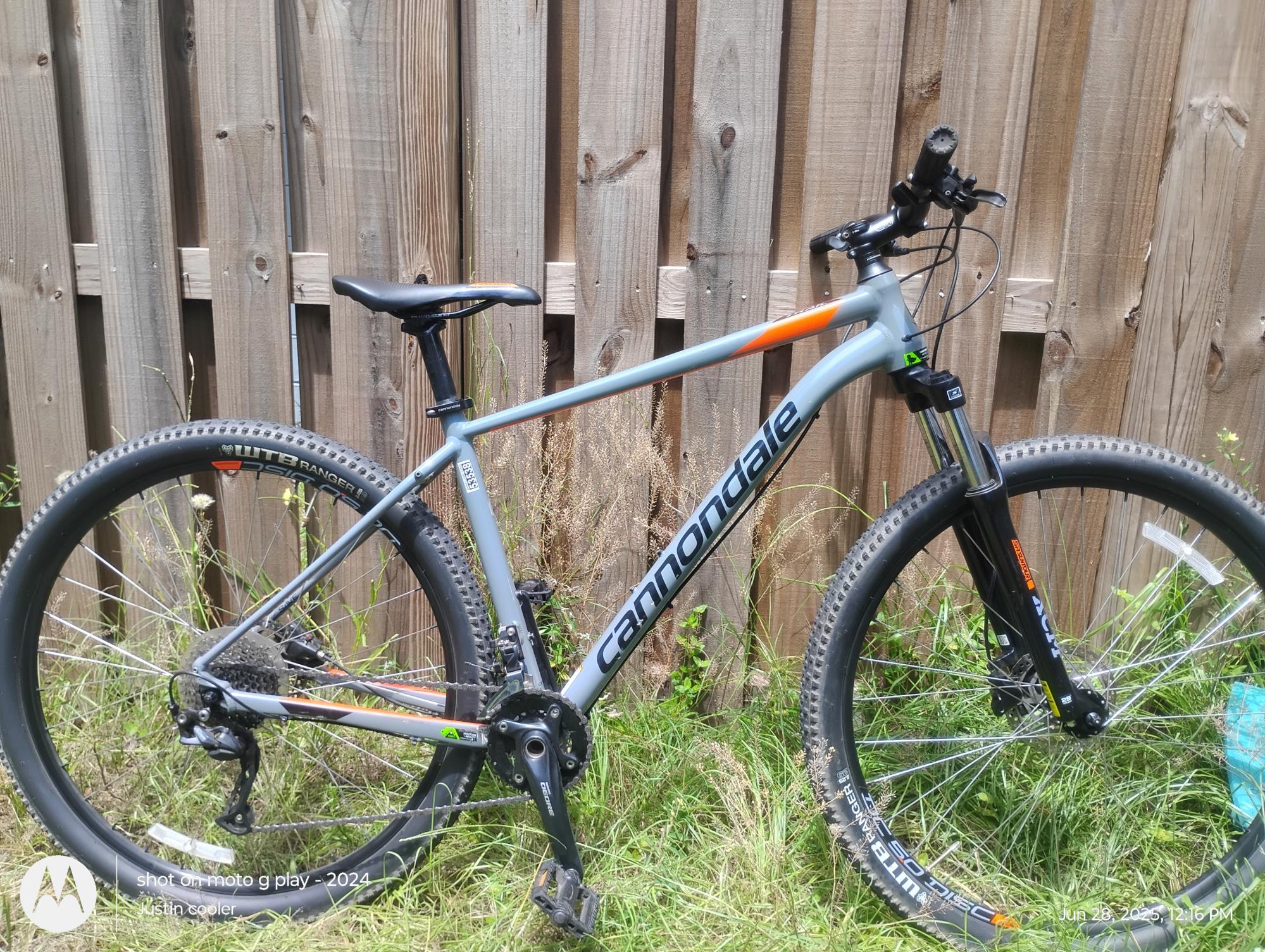 2025 Cannondale Trail seven Silver, gray or bare metal