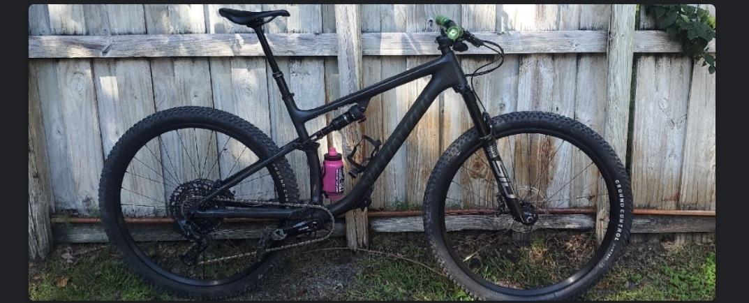 2022 Specialized Specialized Epic EVO Comp Satin Carbo... Black
