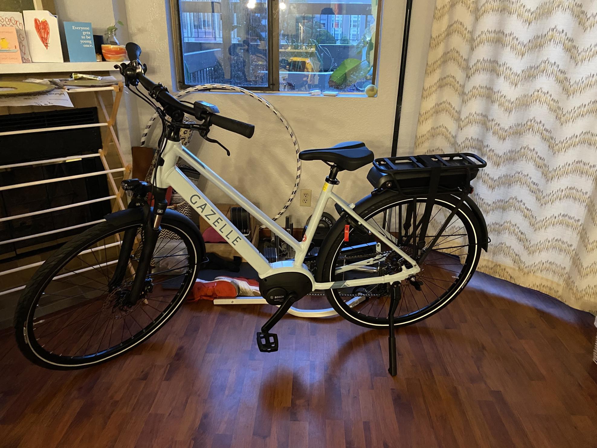 2021 Gazelle Medeo T9 Low-Step Blue