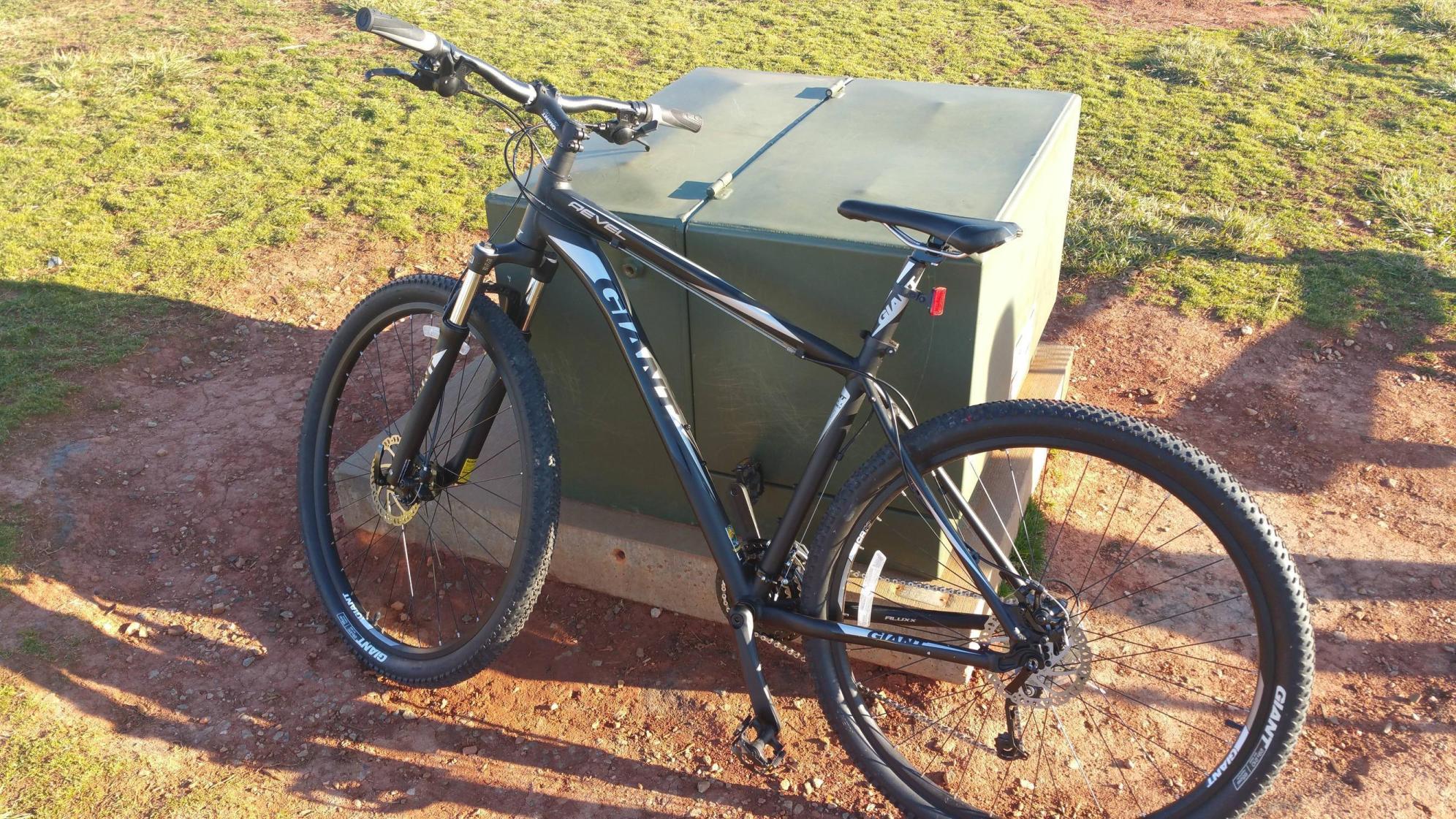 2016 Giant REVEL 29er Black