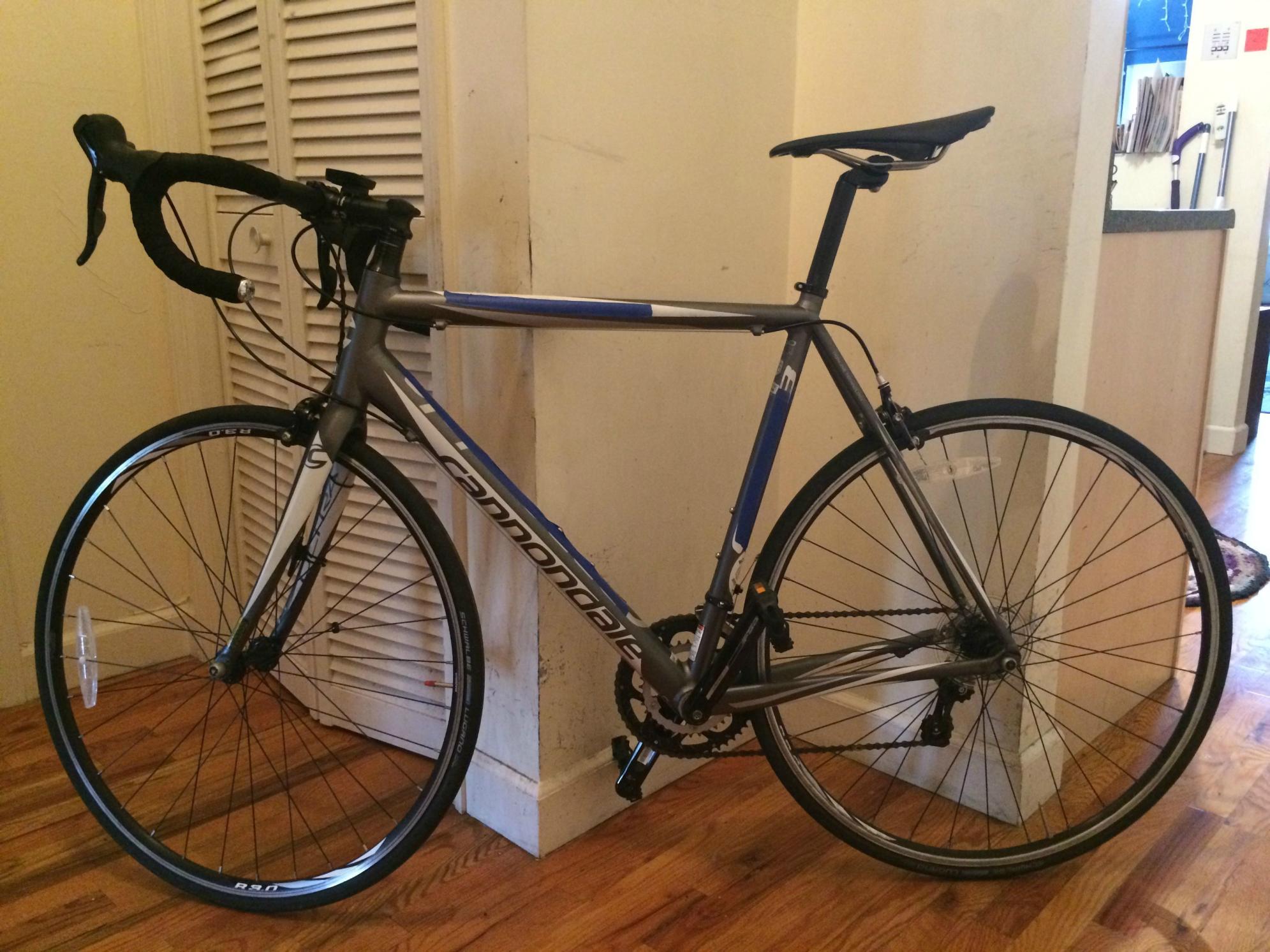 2013 Cannondale Caad8 7 Sora  Silver or Gray