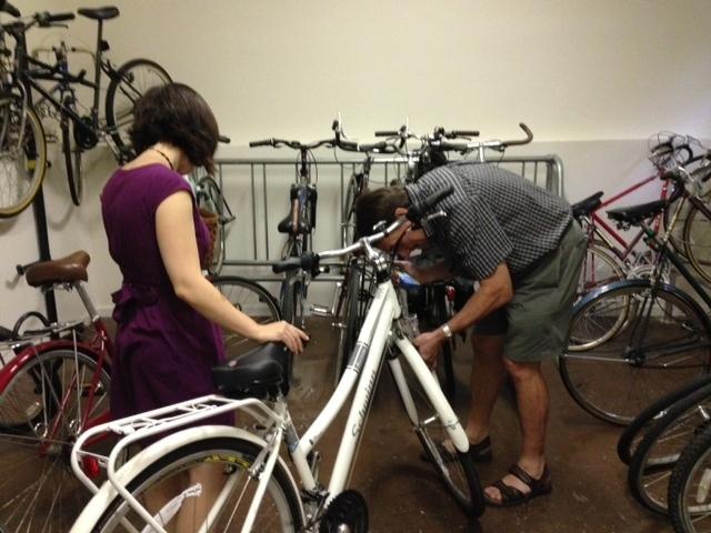 2009 Schwinn S5397  White