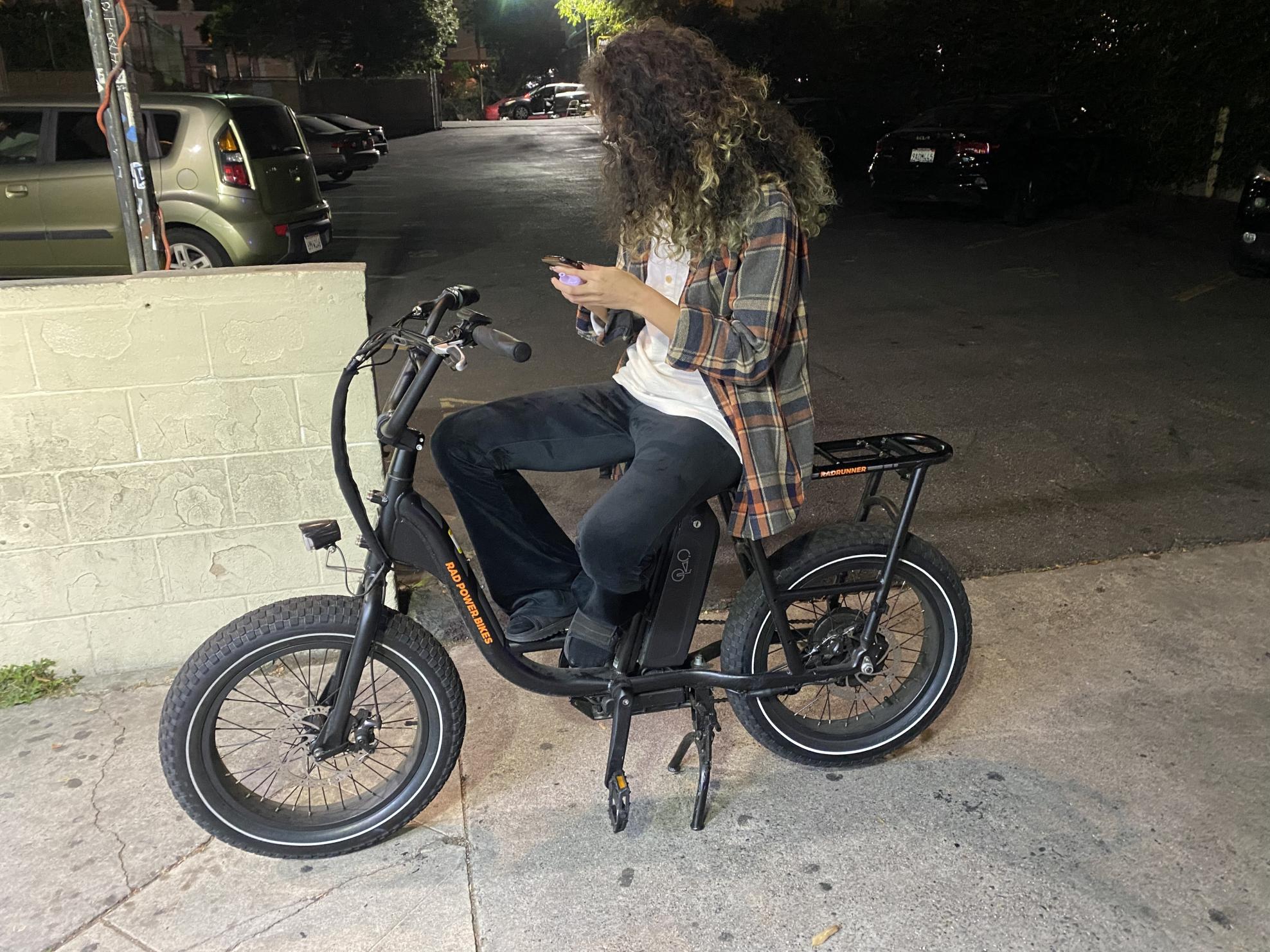 2021 Rad Power Bikes Rad Runner Electric Utility Bike Black