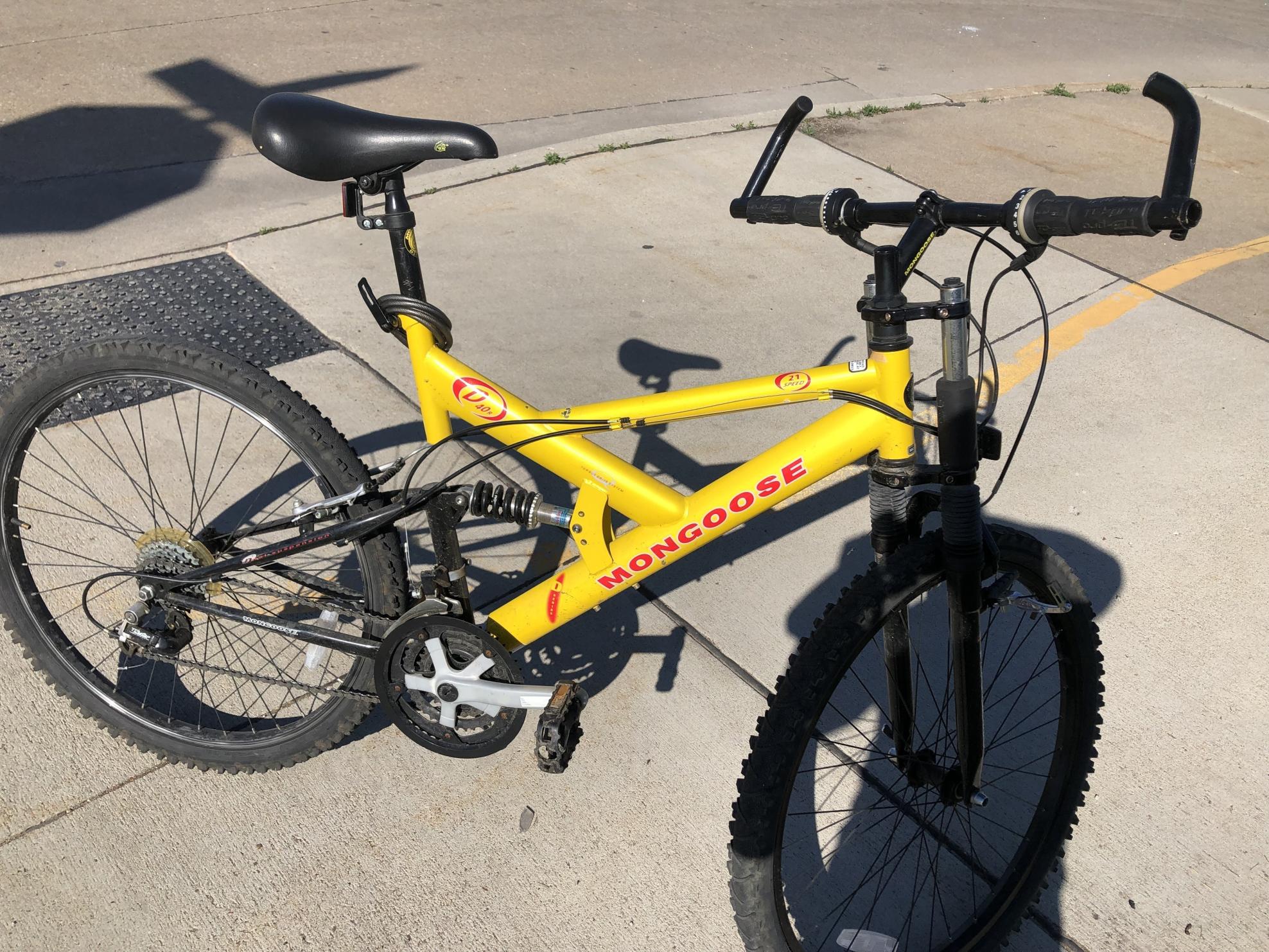 Mongoose D40r Yellow or Gold