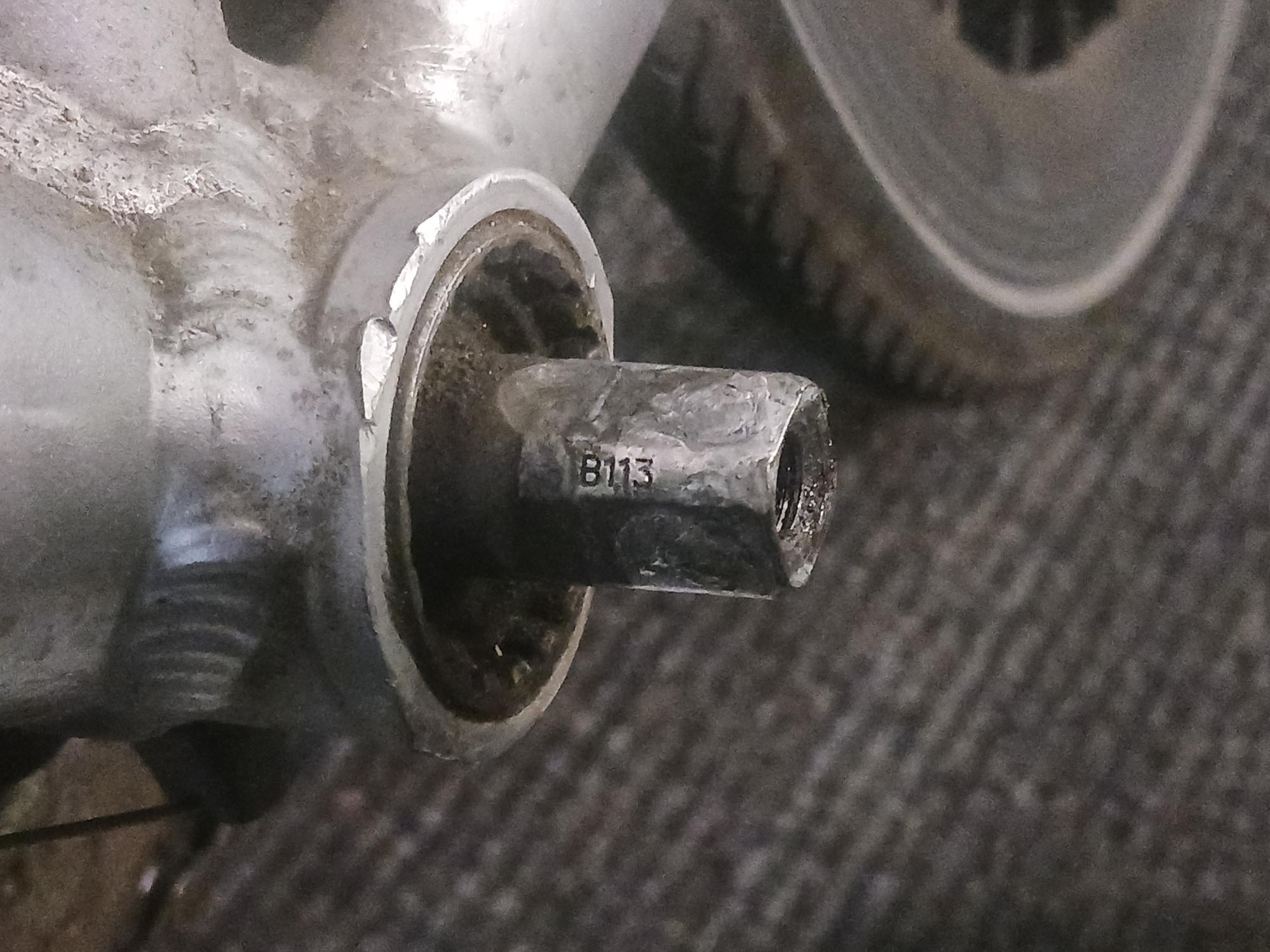 Specialized Sirrus Silver, gray or bare metal