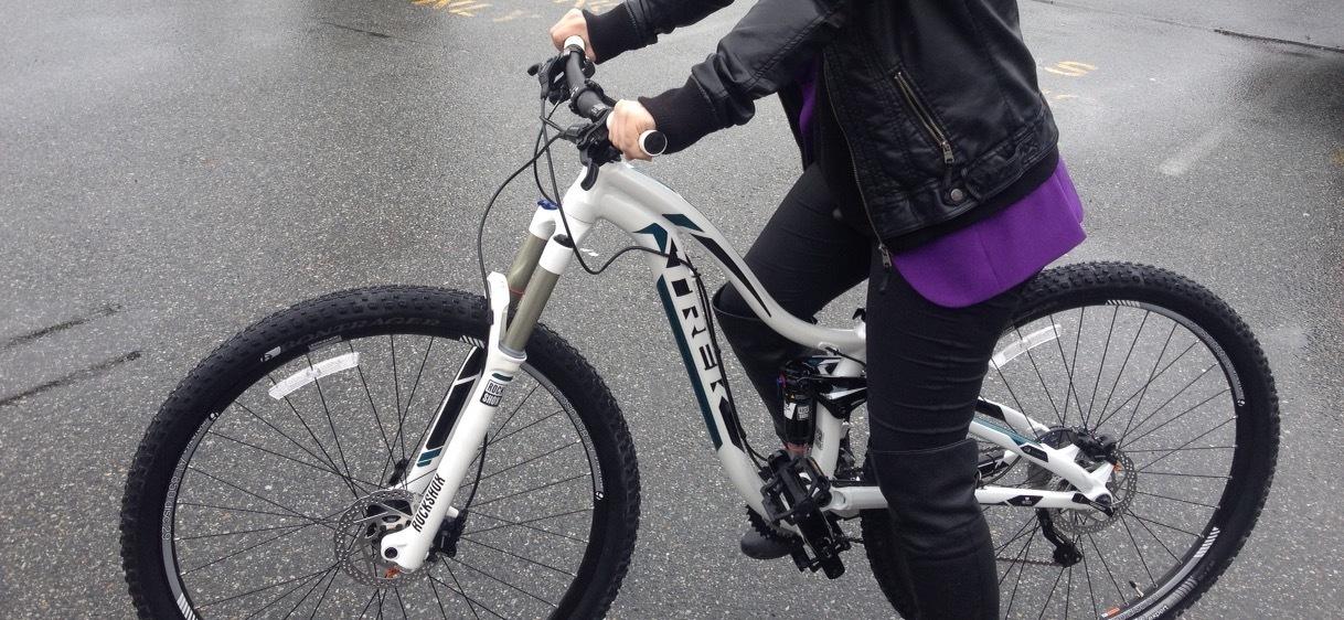 2014 Trek Lush S 29 White and Blue