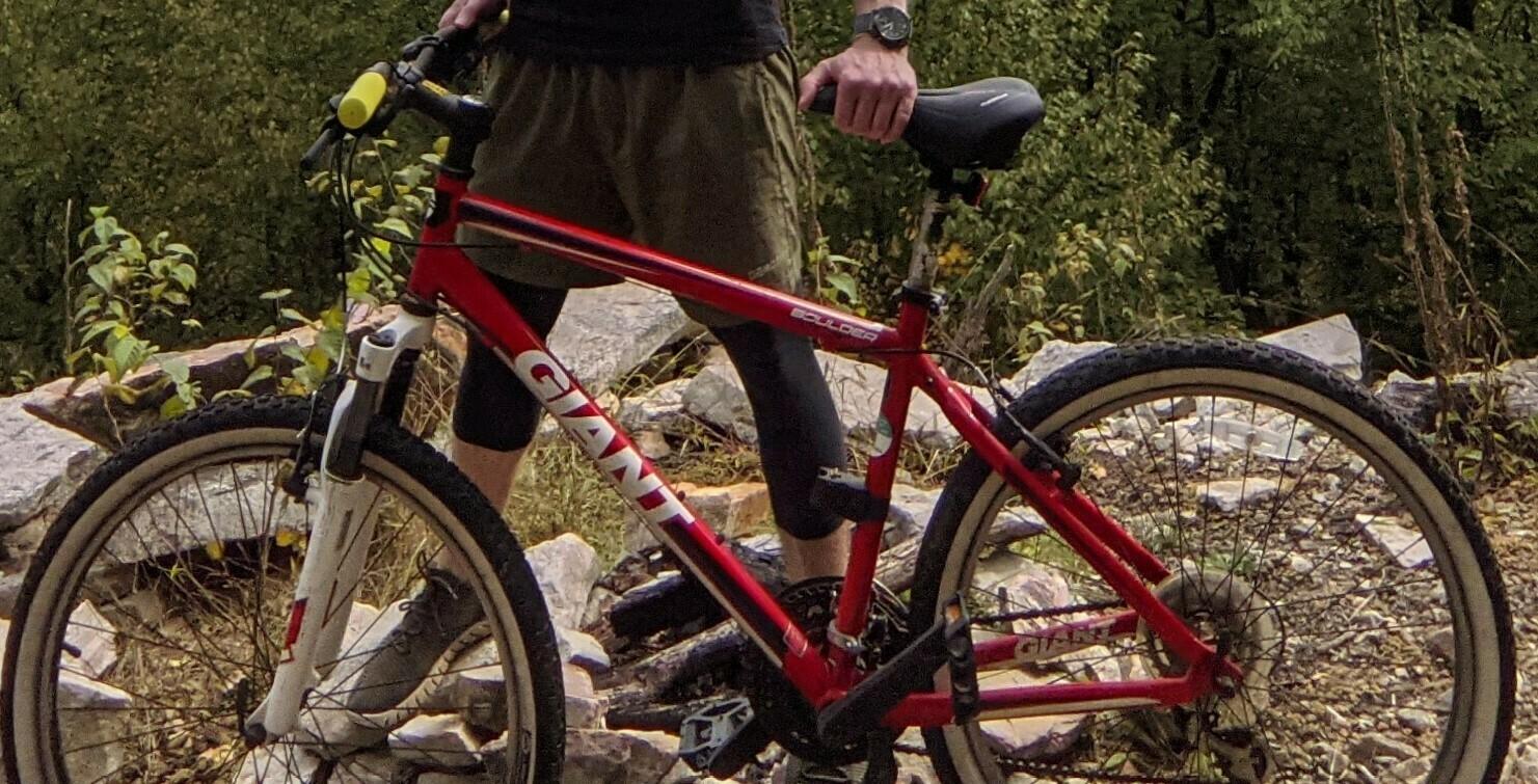 Giant Mountain bike Red