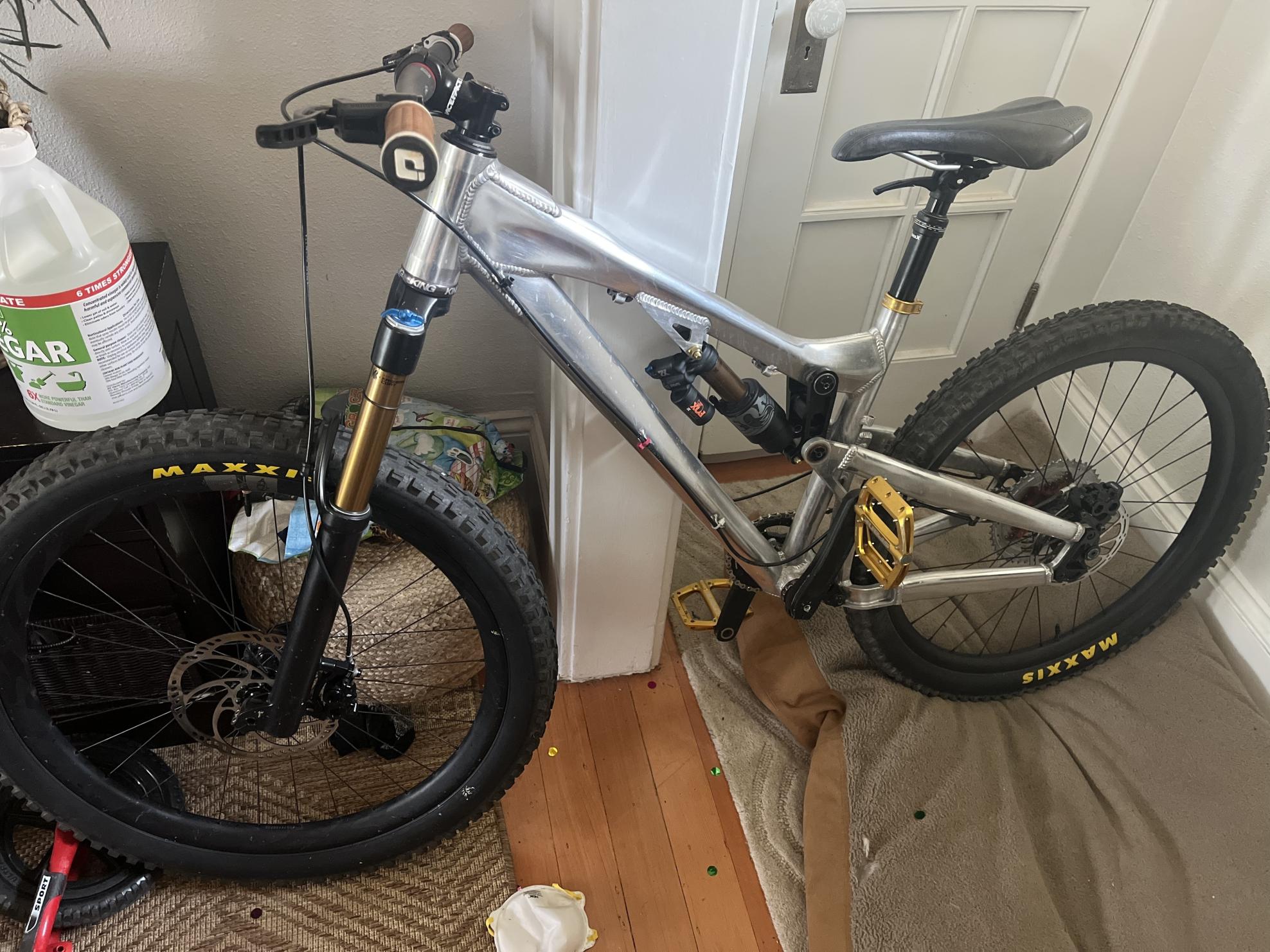 2011 Intense Slopstyle Silver, gray or bare metal