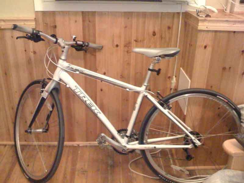2009 Trek 7.5FX  White