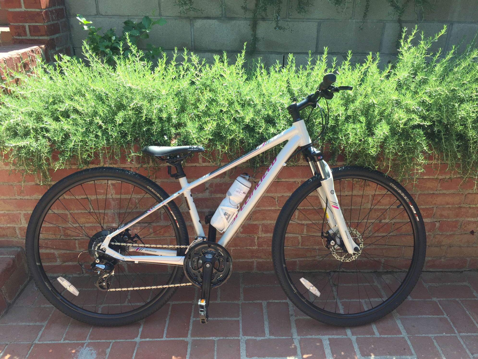 2015 Specialized Ariel Disc - Small White and Pink