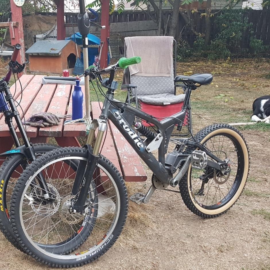 2002 Brodie 8ball Silver, gray or bare metal