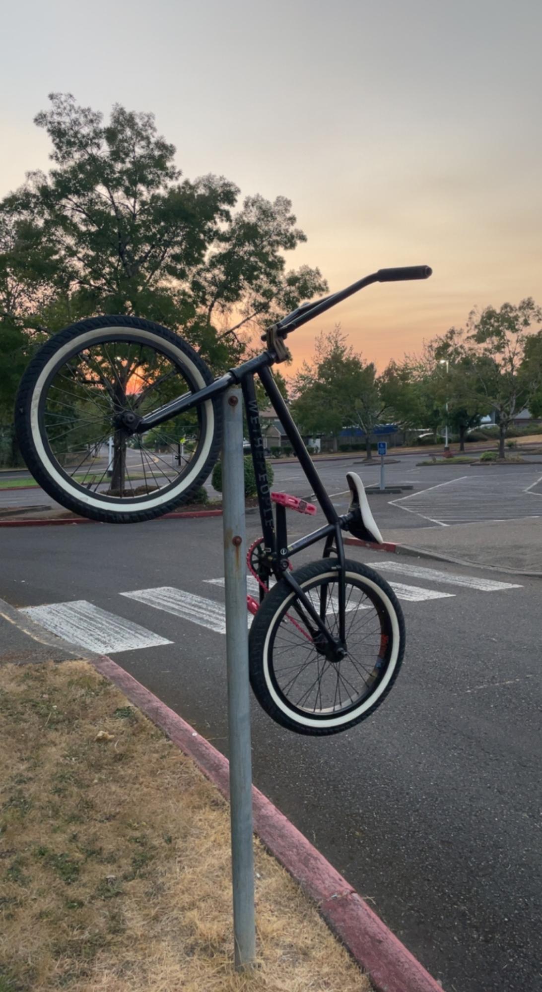2022 WeThePeople Arcade Black and Pink