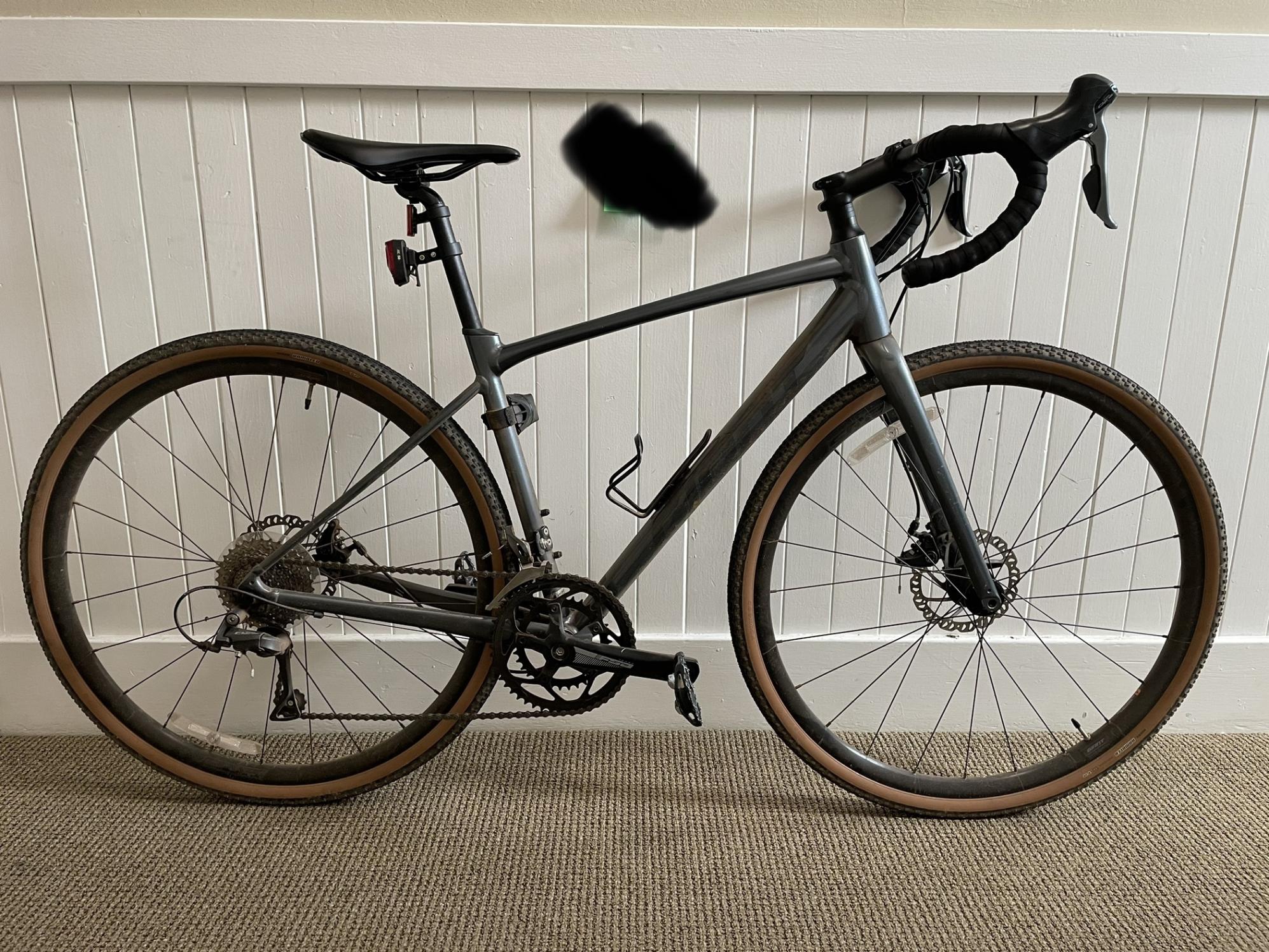 2021 Giant Contend AR 4 Silver, gray or bare metal