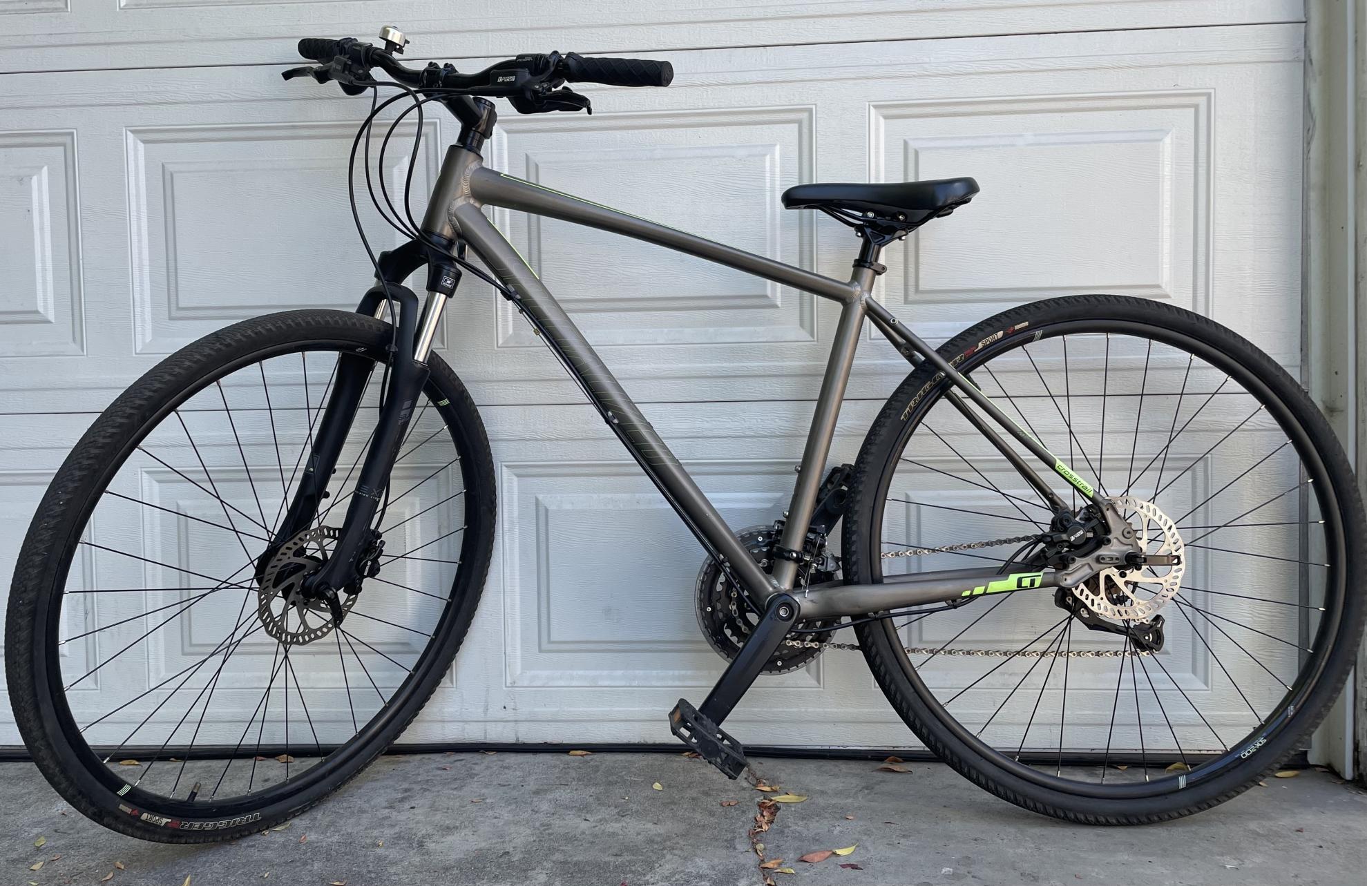 Specialized CrossTrail Silver, gray or bare metal