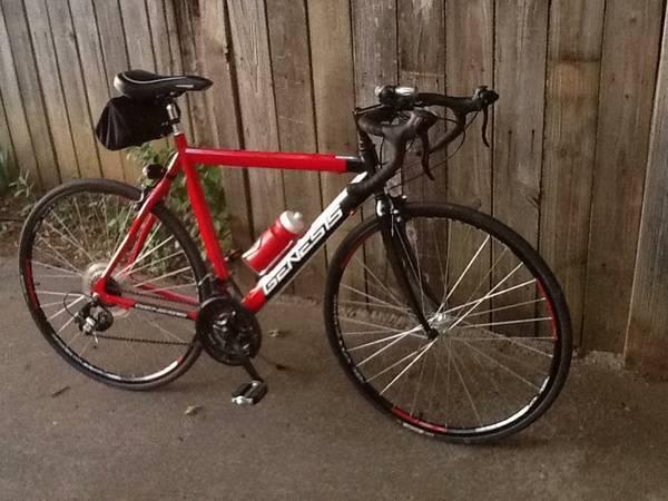 2014 Genesis Road Red and Black