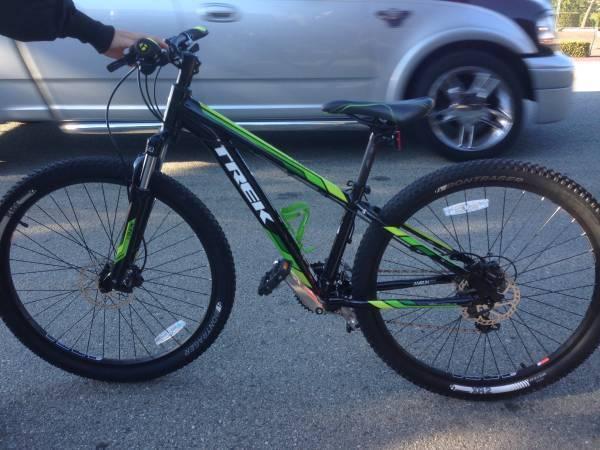 2015 Trek Marlin 6 Black and Green