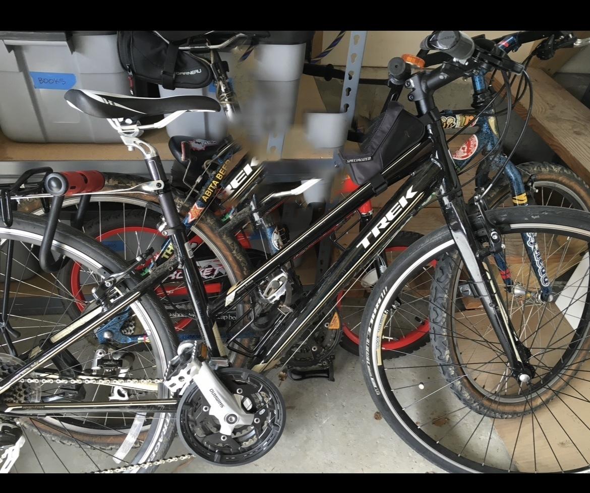 Trek Black