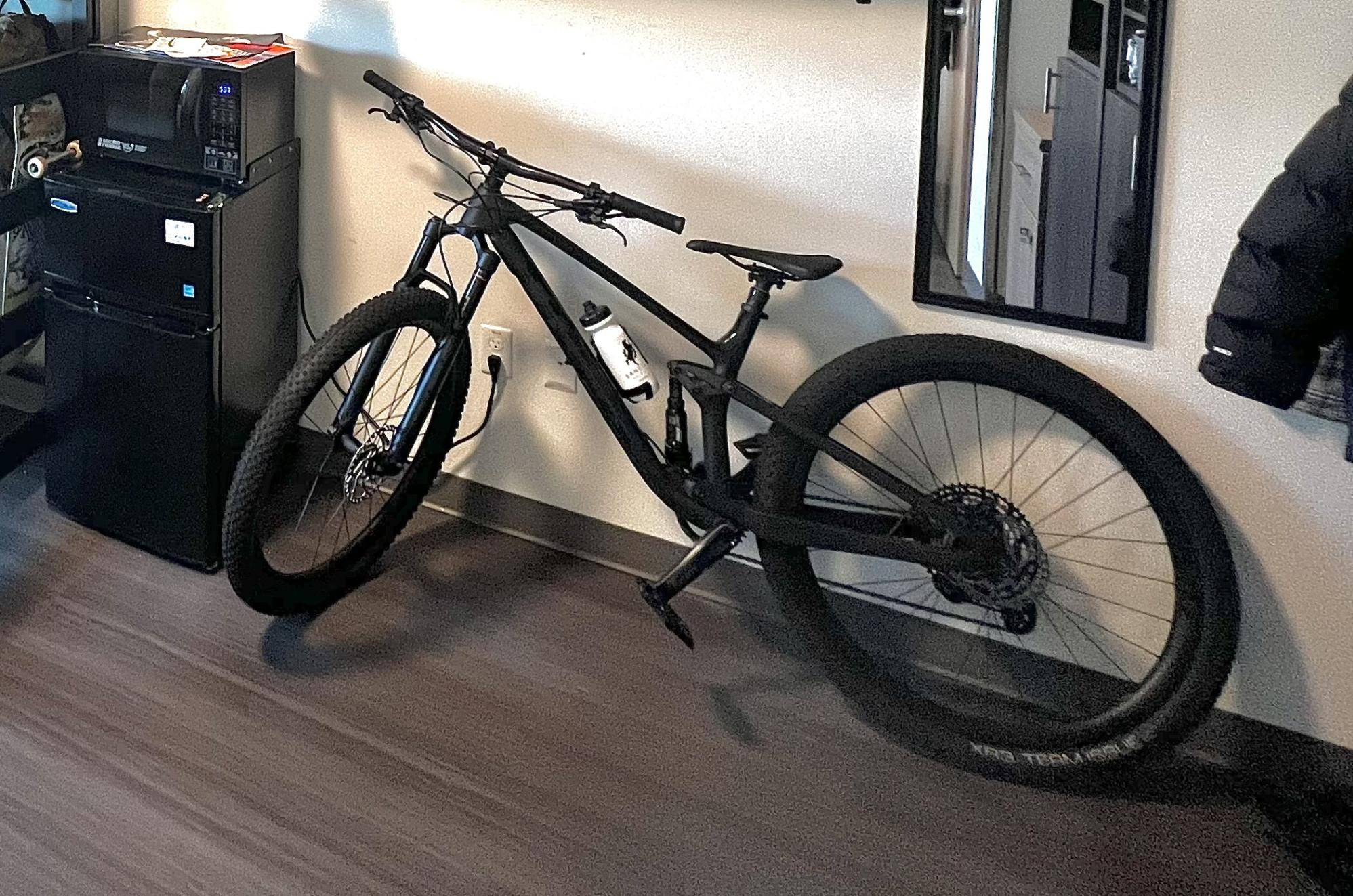 2021 Trek top fuel 9.8 XT Black