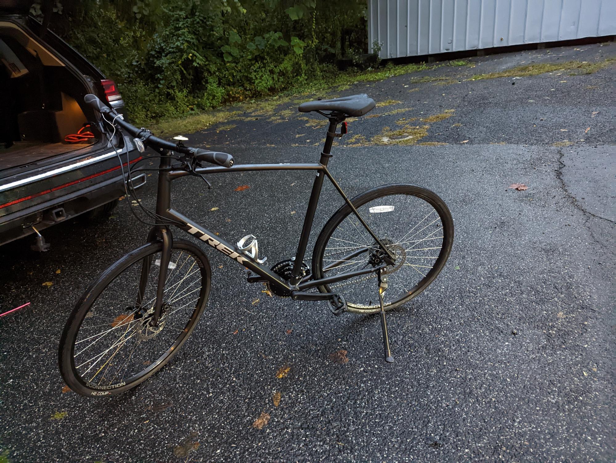 2021 Trek FX 2 Silver, gray or bare metal