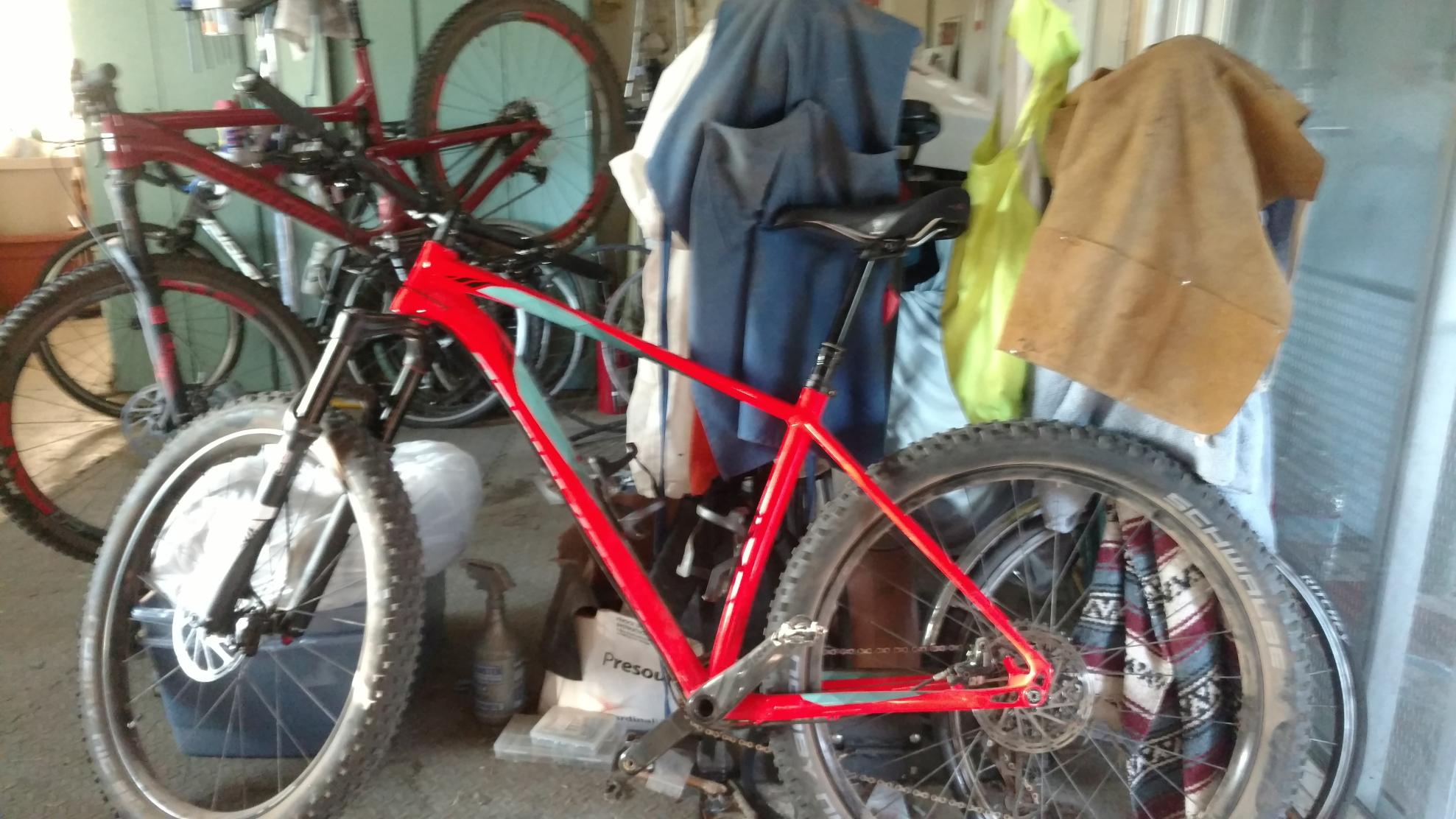 2016 Specialized FUSE Red