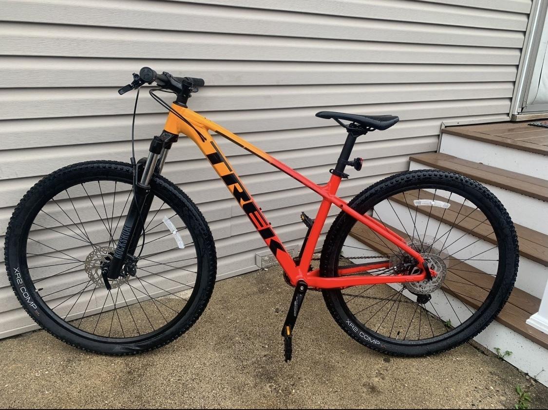 2021 Trek MARLIN 7 Red