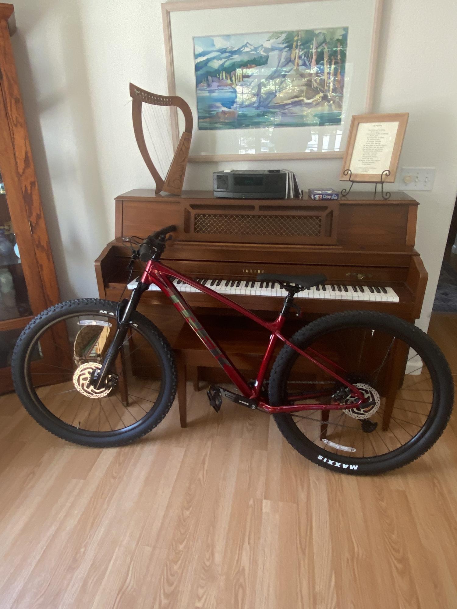 2023 Trek Marlin 8 Gen 3 Frameset Red