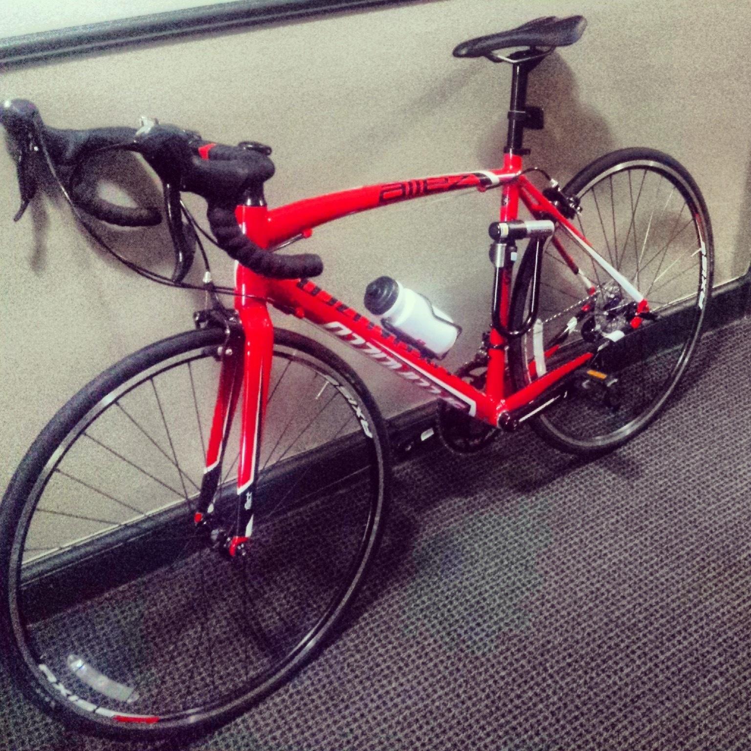 2014 Specialized Allez Sport Red, Black, and White